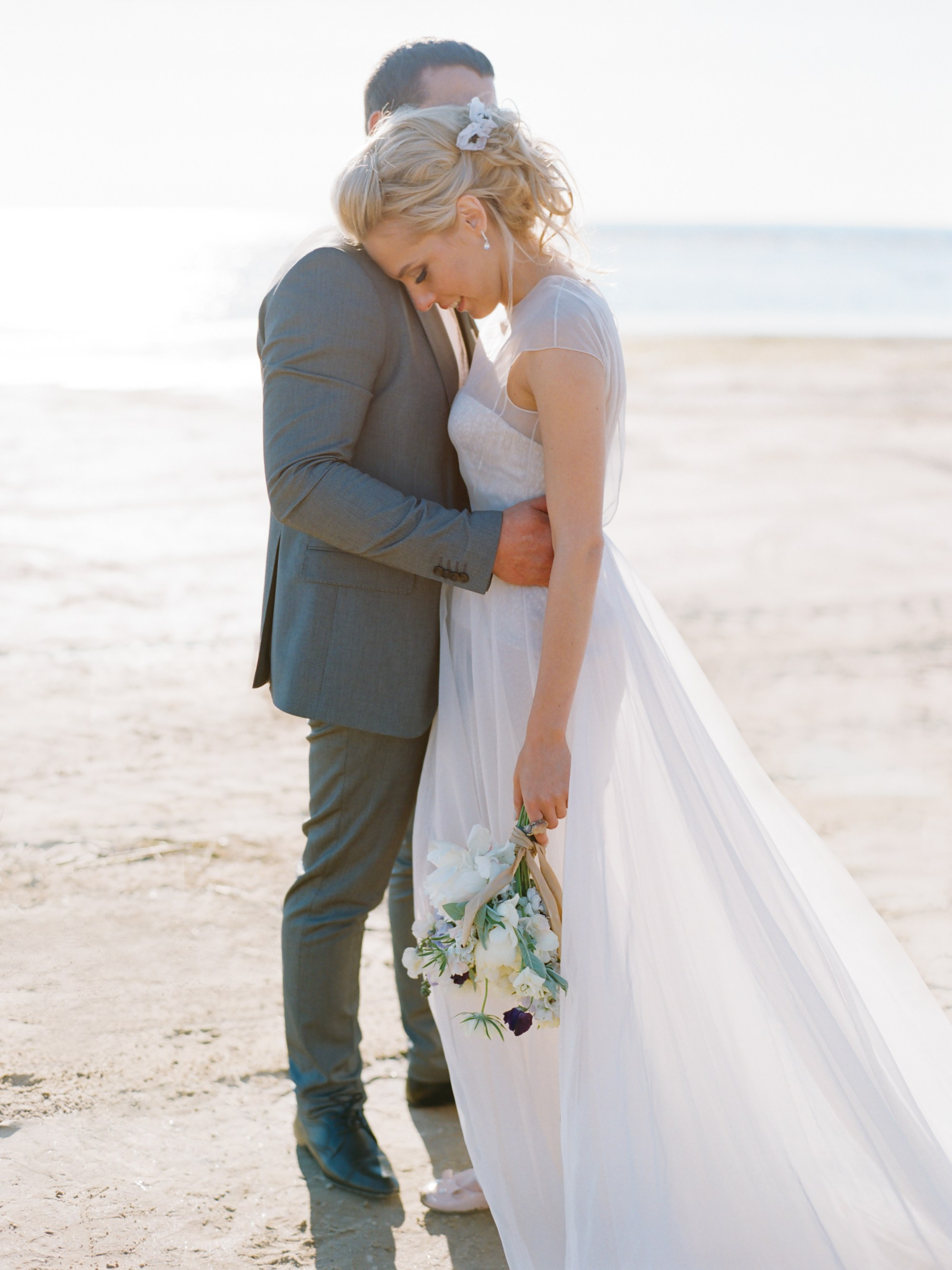 Ксения и Алексей, свадьба на Финском заливе. Изящная фотография | Ксения Милушкина