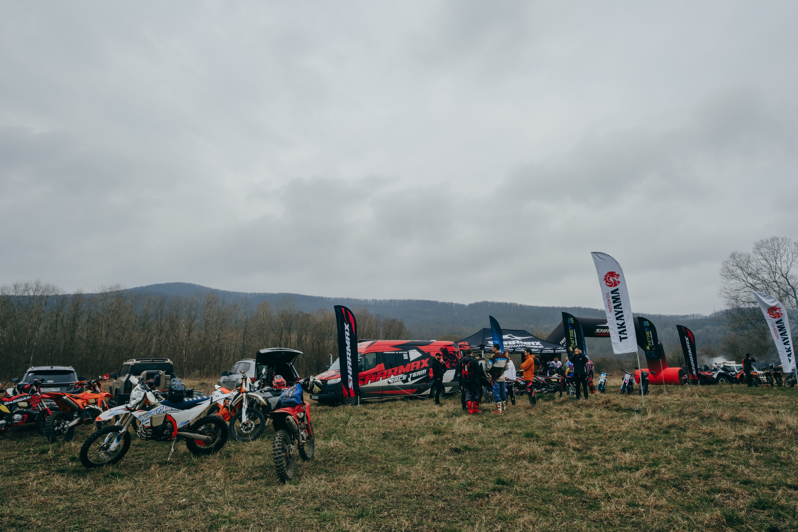 Эндуро Фест от Shamax Motors (Краснодар). Свадебный фотограф Денис Ожигин в Краснодаре и крае. Эмоциональная и стильная съемка вашего дня