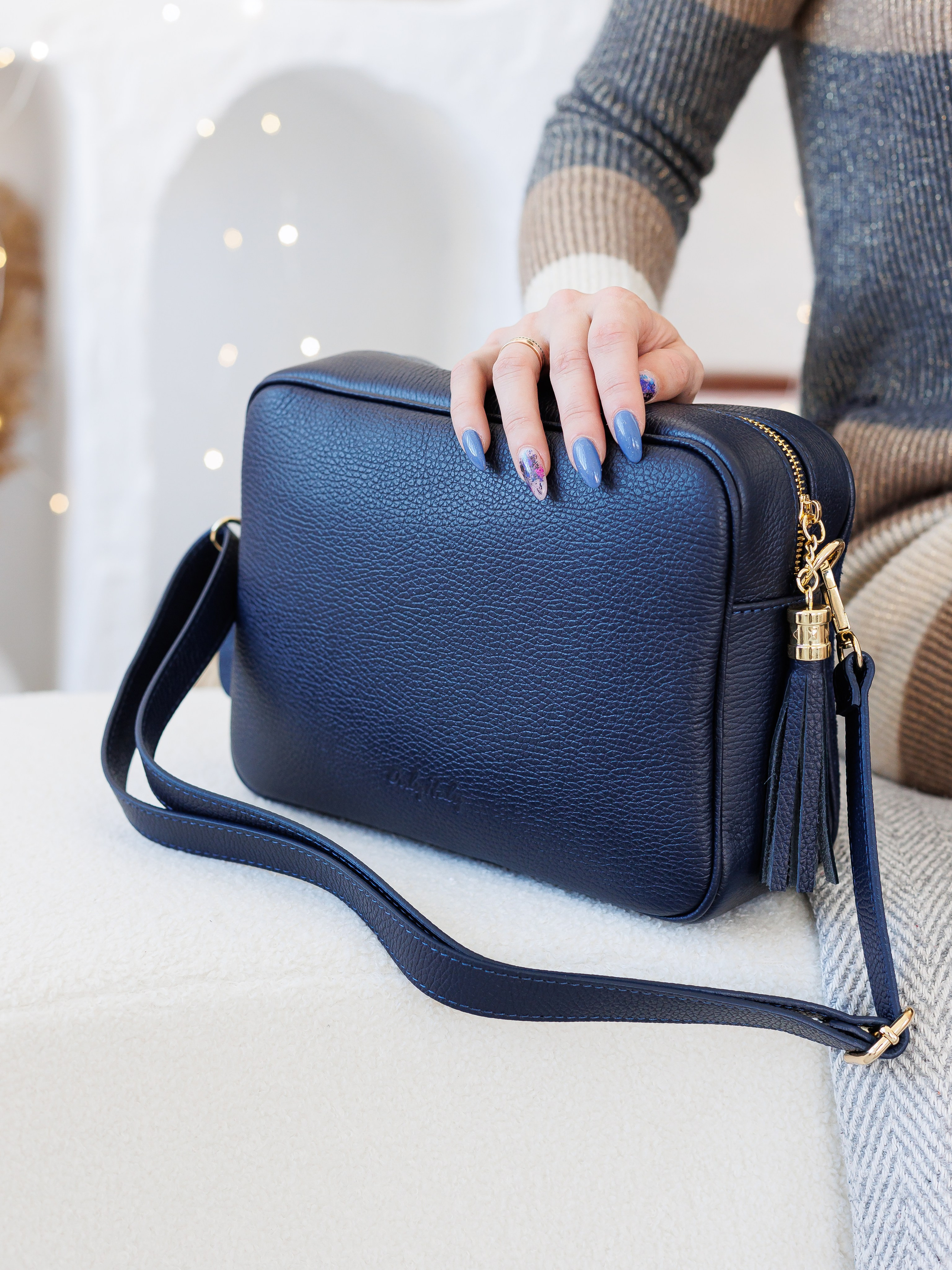 Предметная съёмка сумок для маркетплейсов. Предметный фотограф в Симферополе Антон Катунин