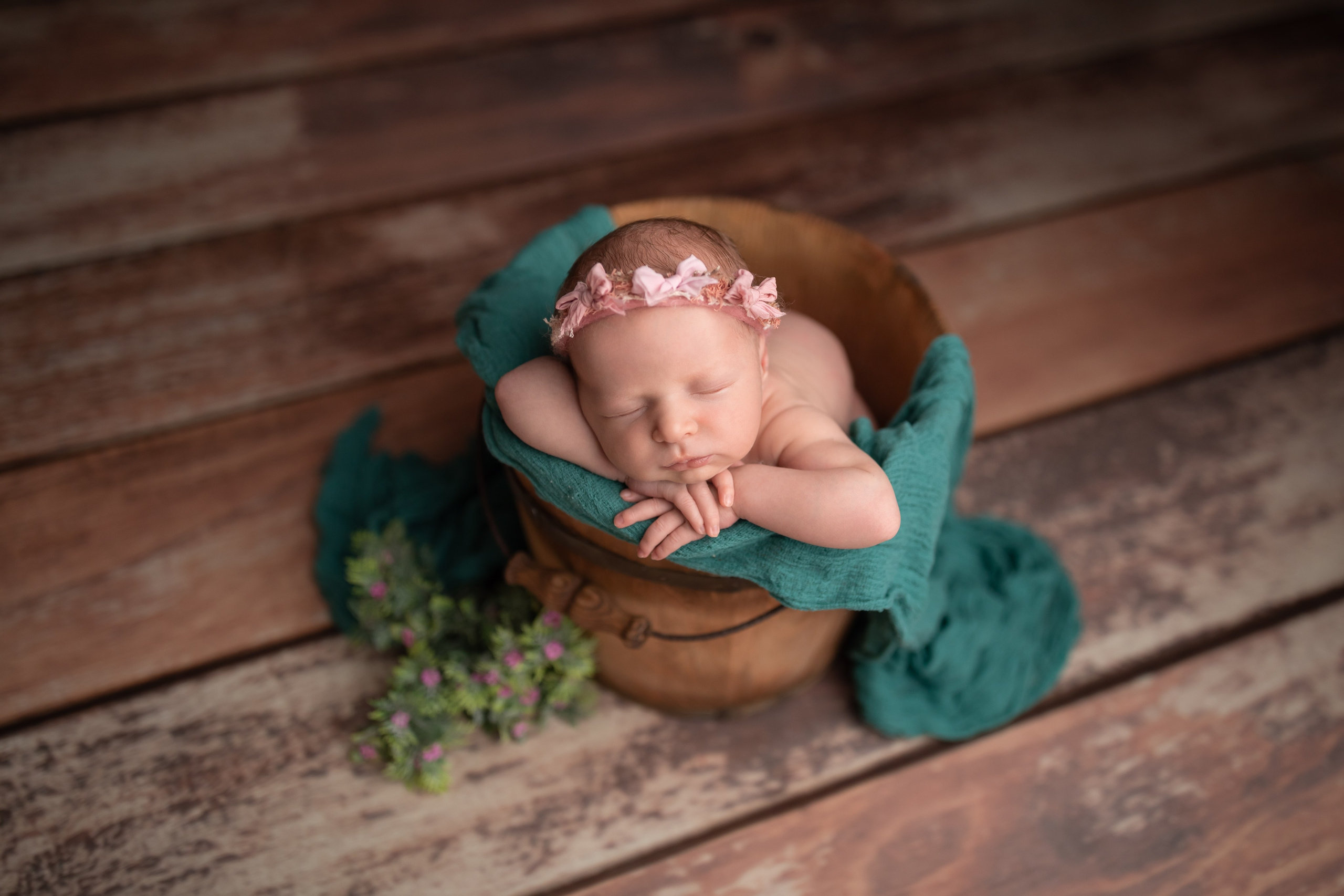 PH @anna_molodykh_newborn.almaty. Retoucher Aleksmokh