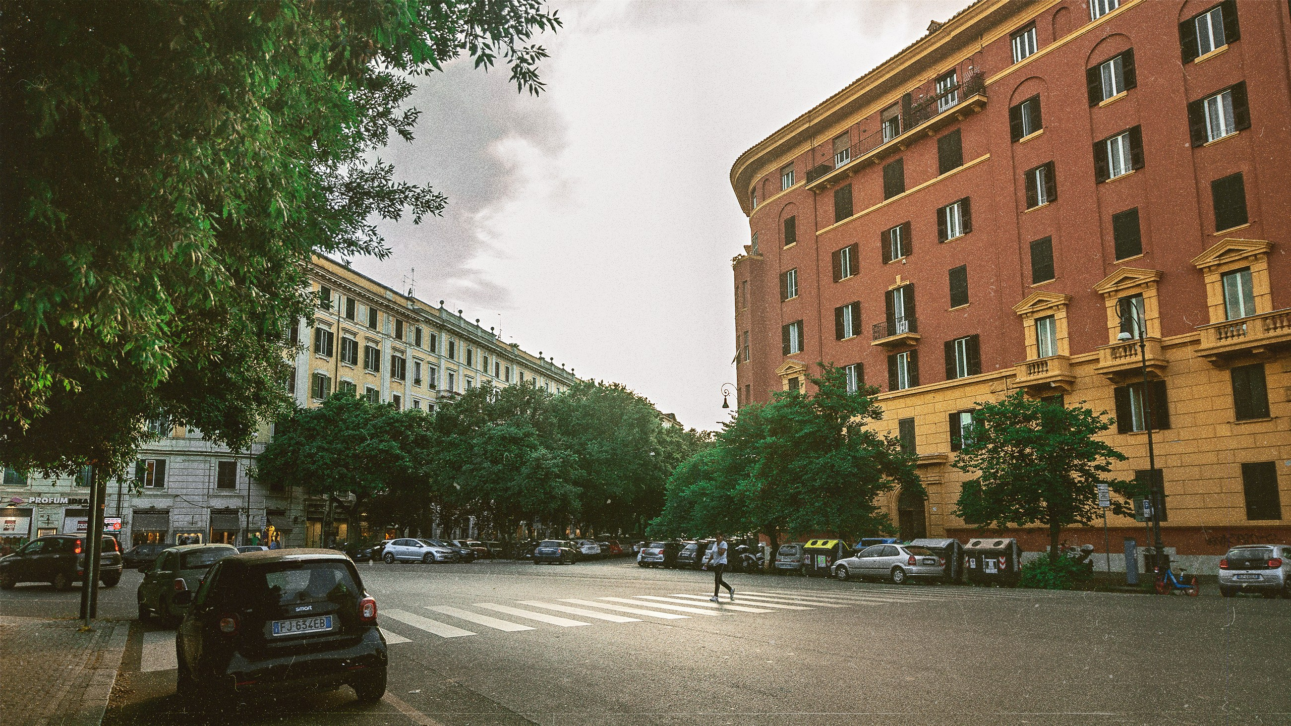 C i t i e s. Your photographer