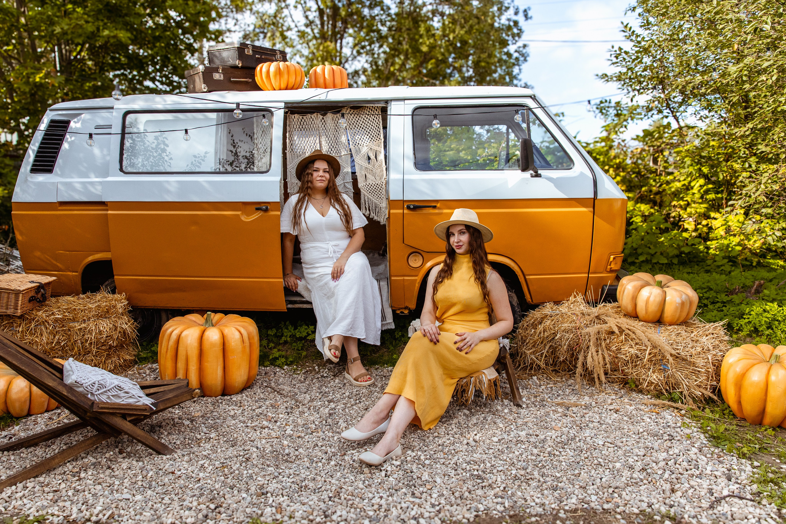 Подруги на даче. Свадебный и семейный фотограф Москва и Московская область