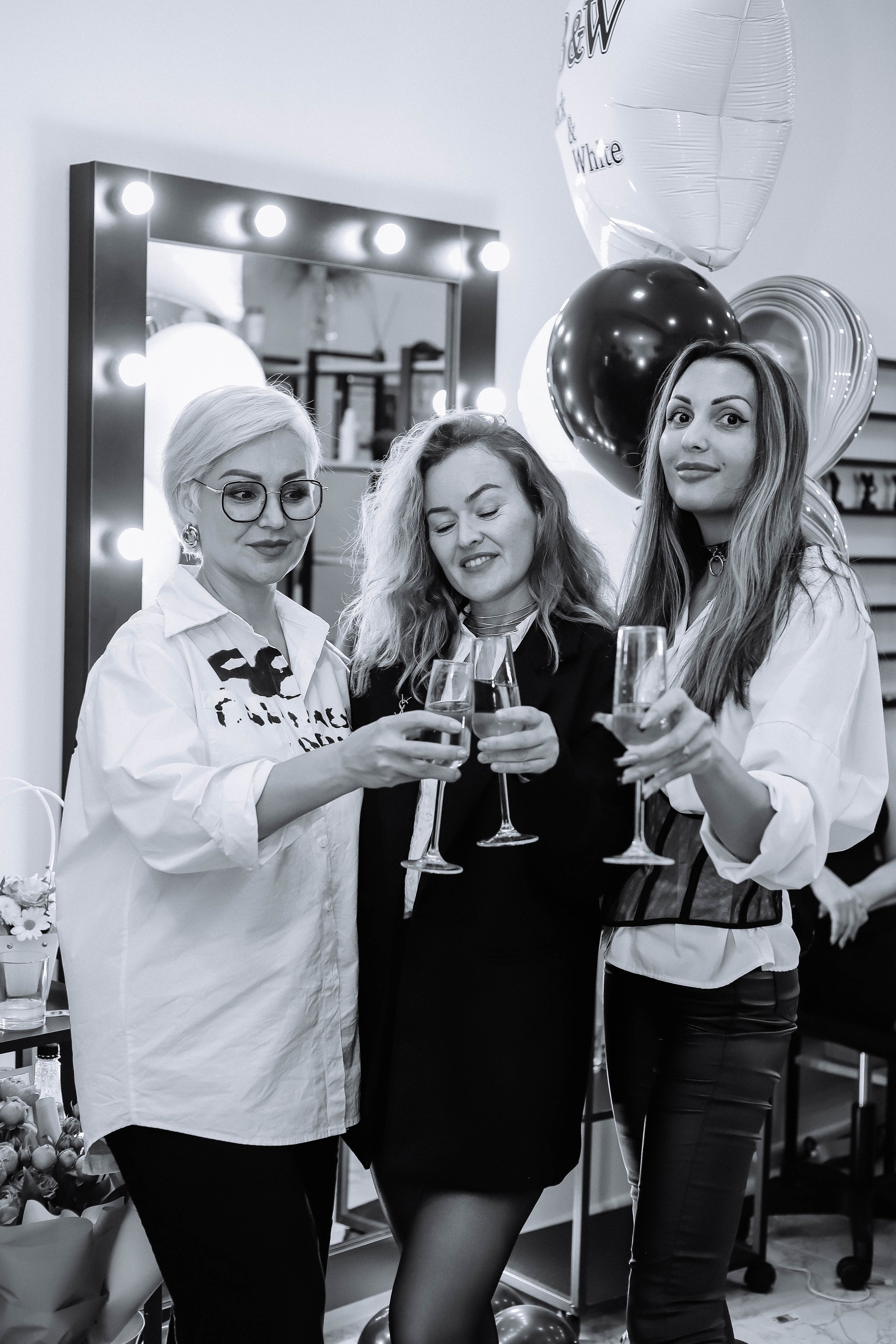 Открытие салона Black&White. Женский/Детский фотограф в Симферополе Вероника Слепогина