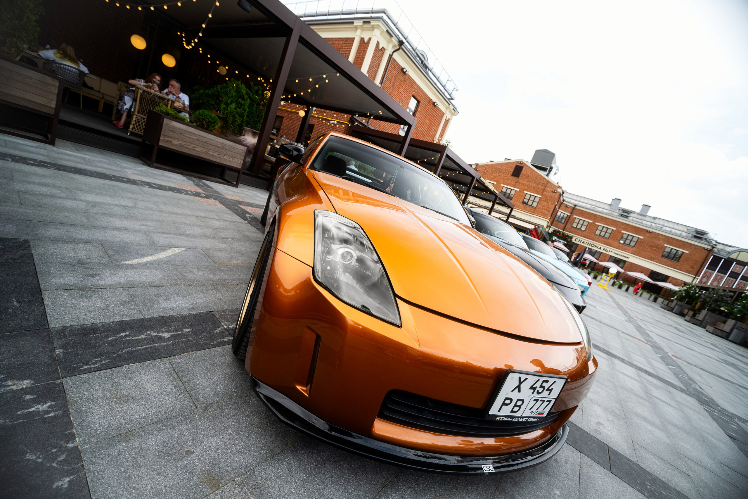 Автовыставка Nissan Z. Malenkyia