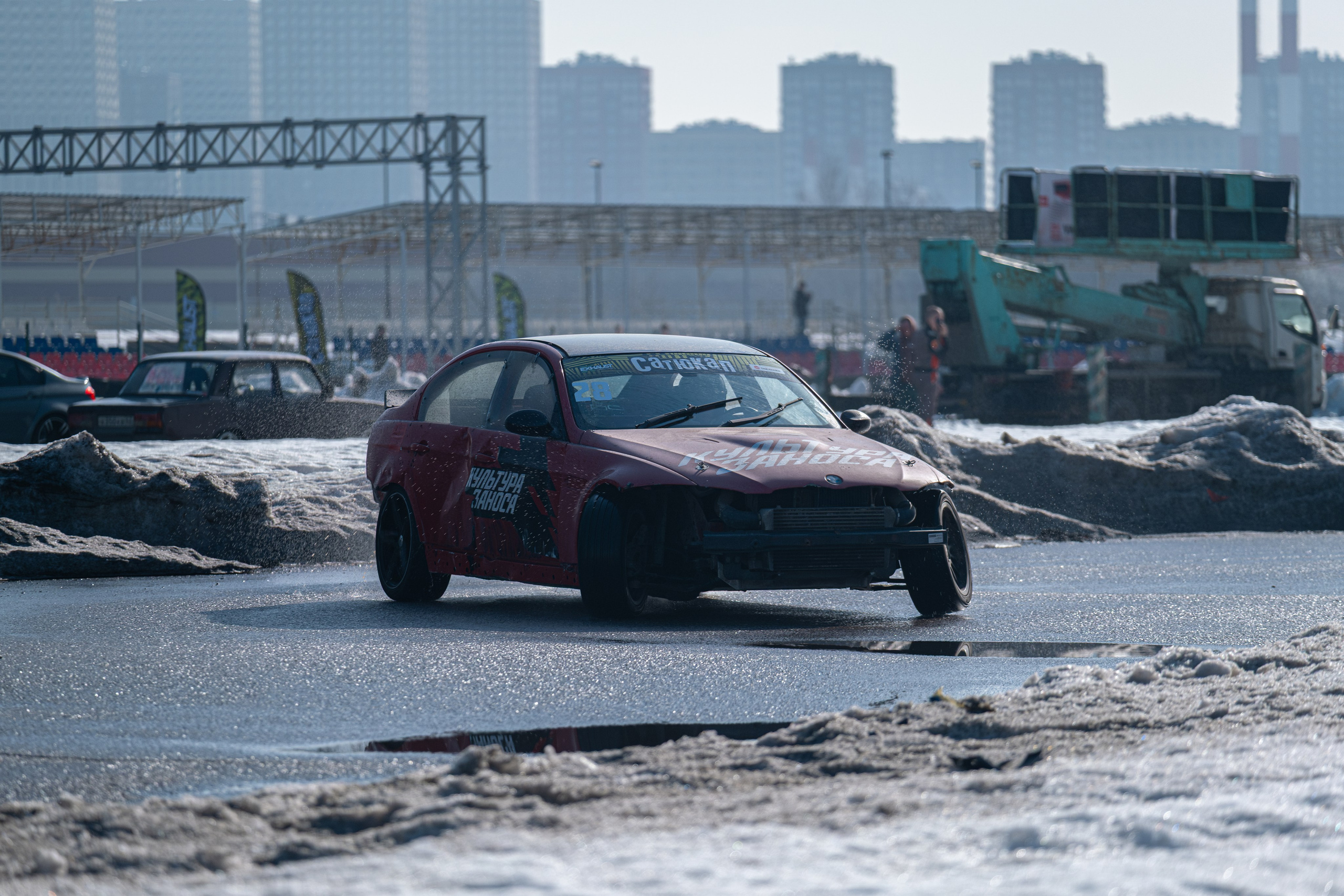 Спортивная автомобильная съемка. Malenkyia