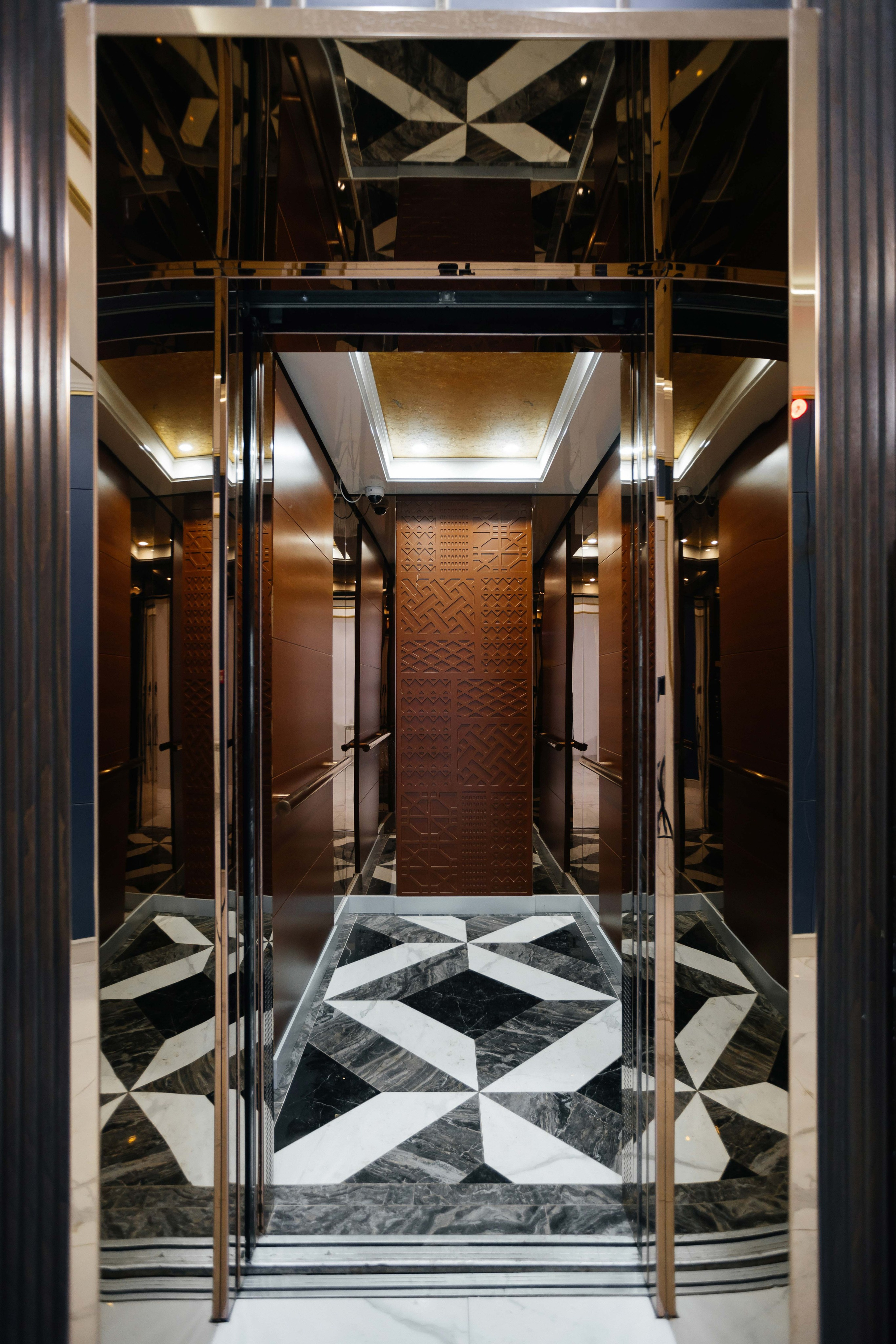 Проект 4. Lift Master. Дата: март 2023. Профессиональный фотограф в городе Астана/Алматы Даурен Сембаев