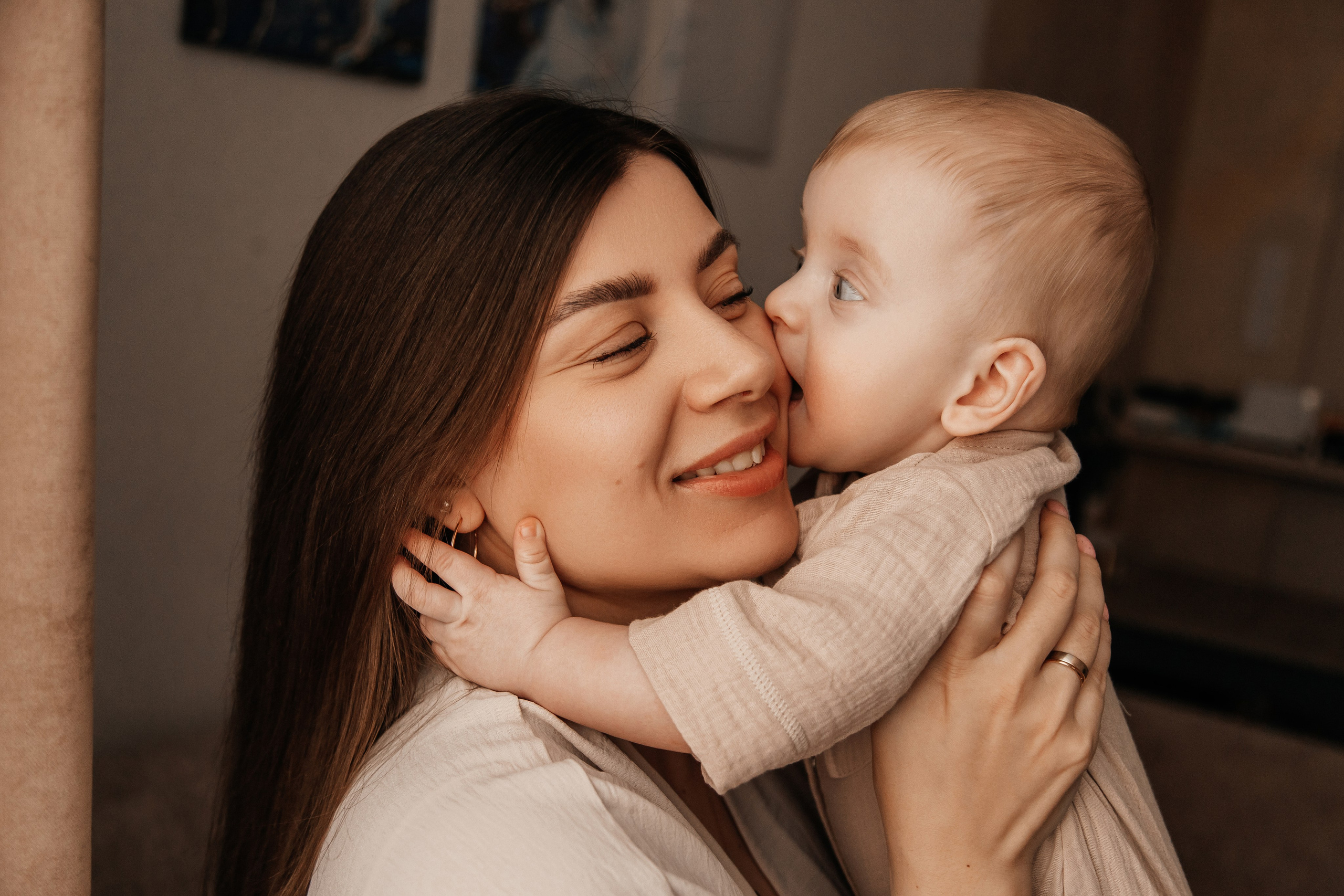 Домашняя съемка мамы с малышом Екатеринбург. ТОПовый фотограф новорожденных newborn и беременности, Екатеринбург