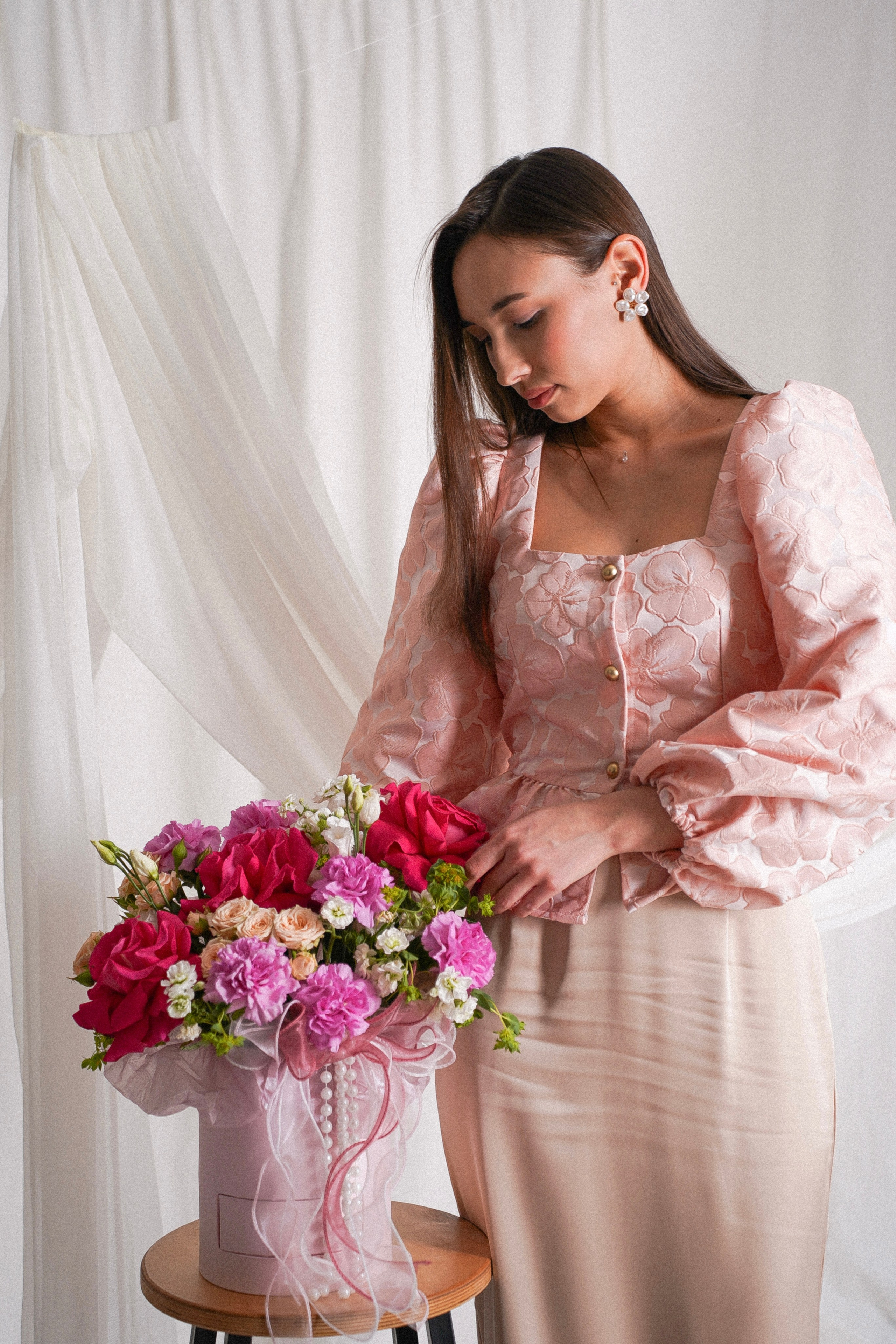 Съемка для цветочного магазина «Престиж Флора». Свадебный видеограф, рилсмейкер, фотограф в Когалыме Меркулова Диана