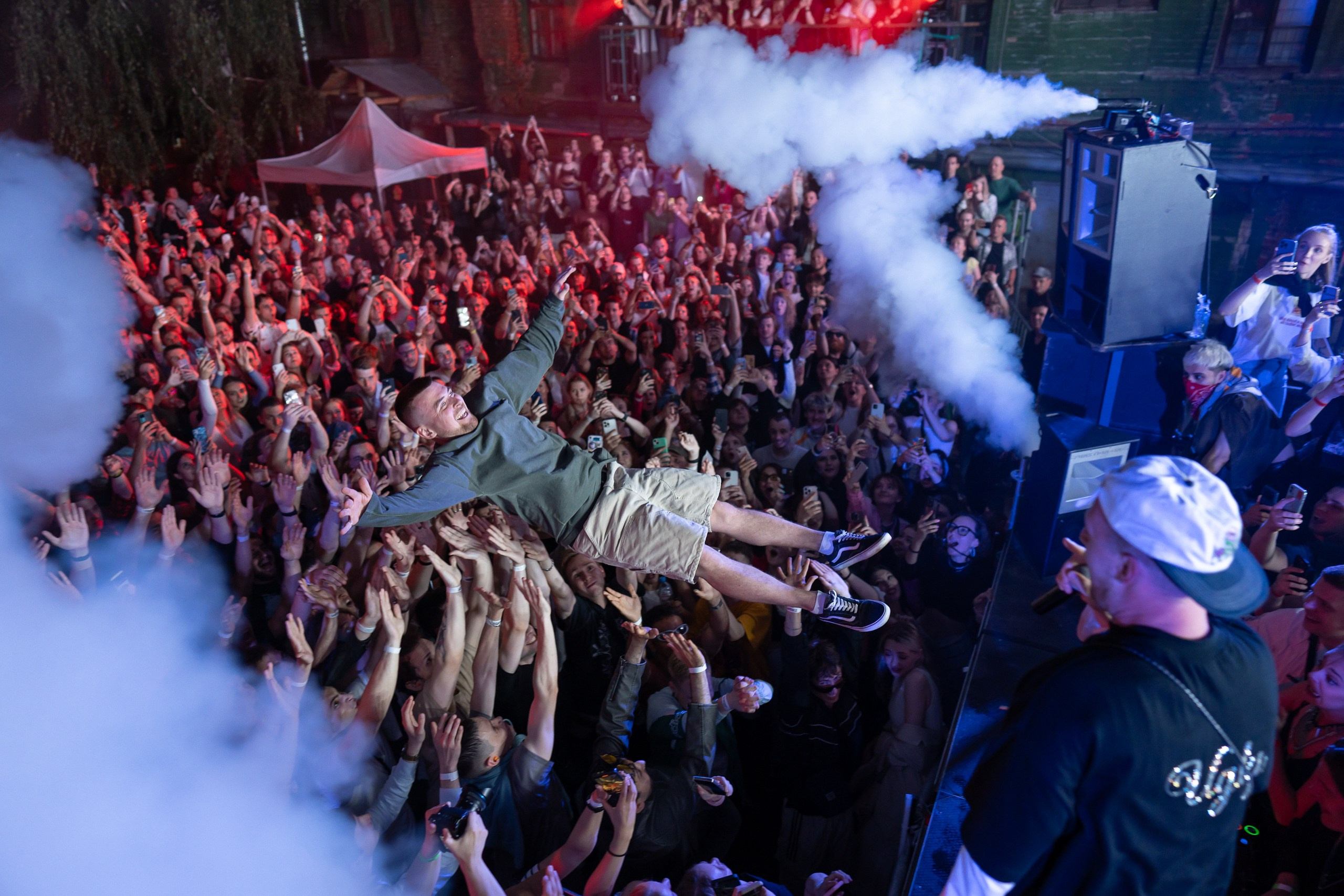 Metro Gorkovskaya Port June 1506. Sunnyman