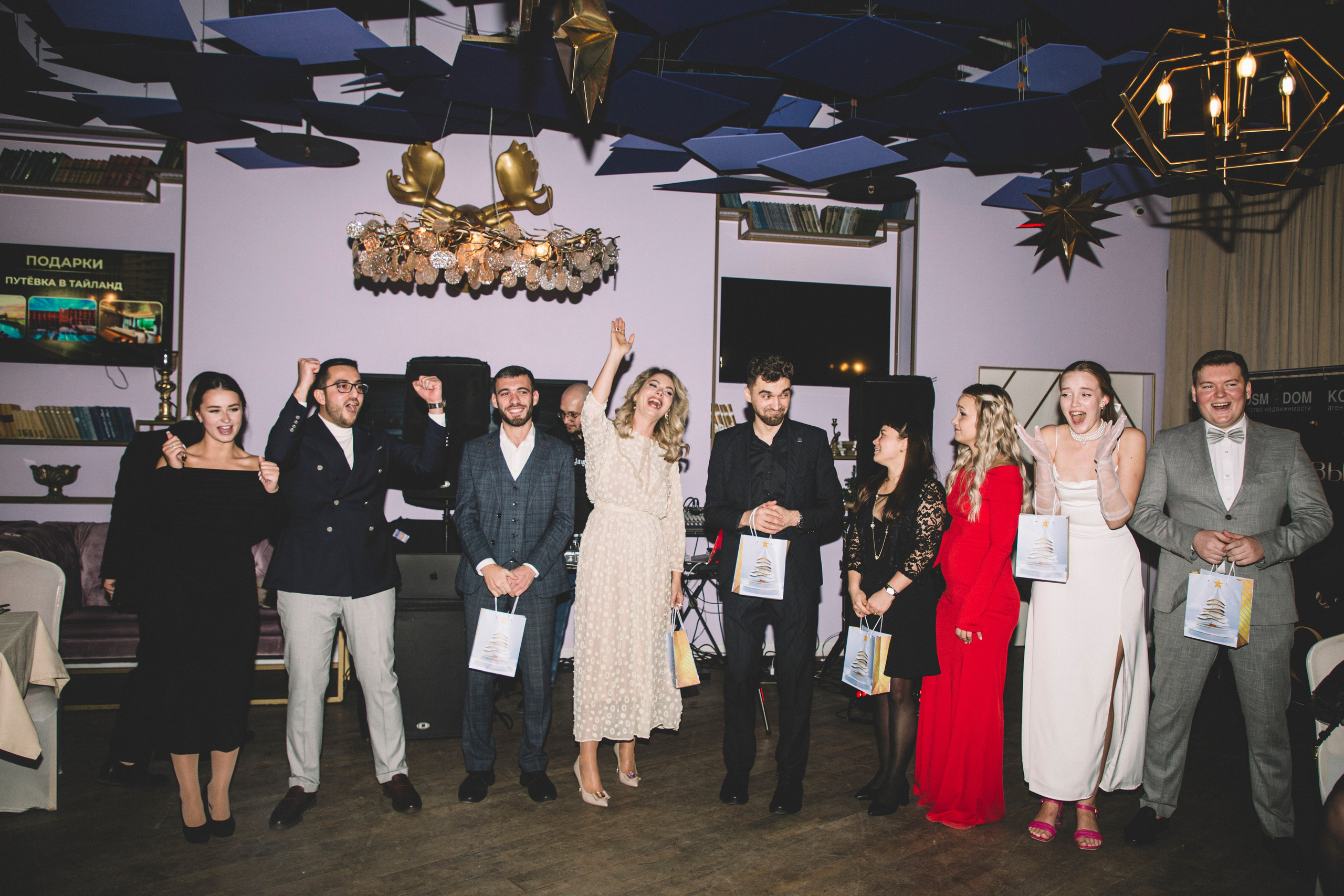 KOSMODOM. Портретный и свадебный фотограф Даня Похватова