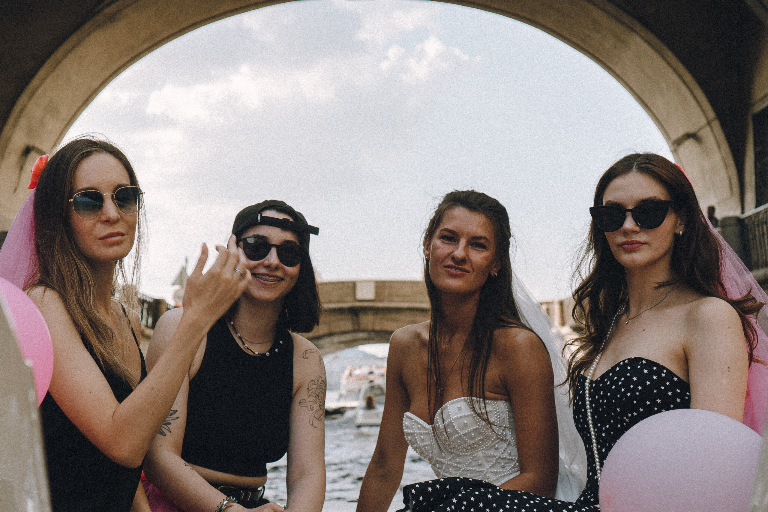 ДЕВИЧНИК НА КАТЕРЕ. Профессиональный фотограф, Санкт-Петербург — Виктория Богомолова