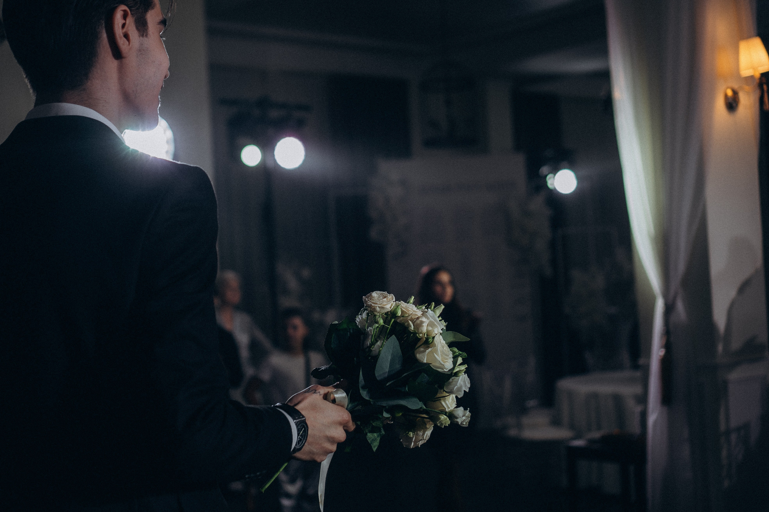 СВАДЕБНАЯ СЬЕМКА СБОРОВ В ОТЕЛЕ И ВЫЕЗД НА ЦЕРЕМОНИЮ (СНЯТО В СИБИРЕ В НИЖНЕВАРТОВСКЕ). Профессиональный фотограф, Санкт-Петербург — Виктория Богомолова