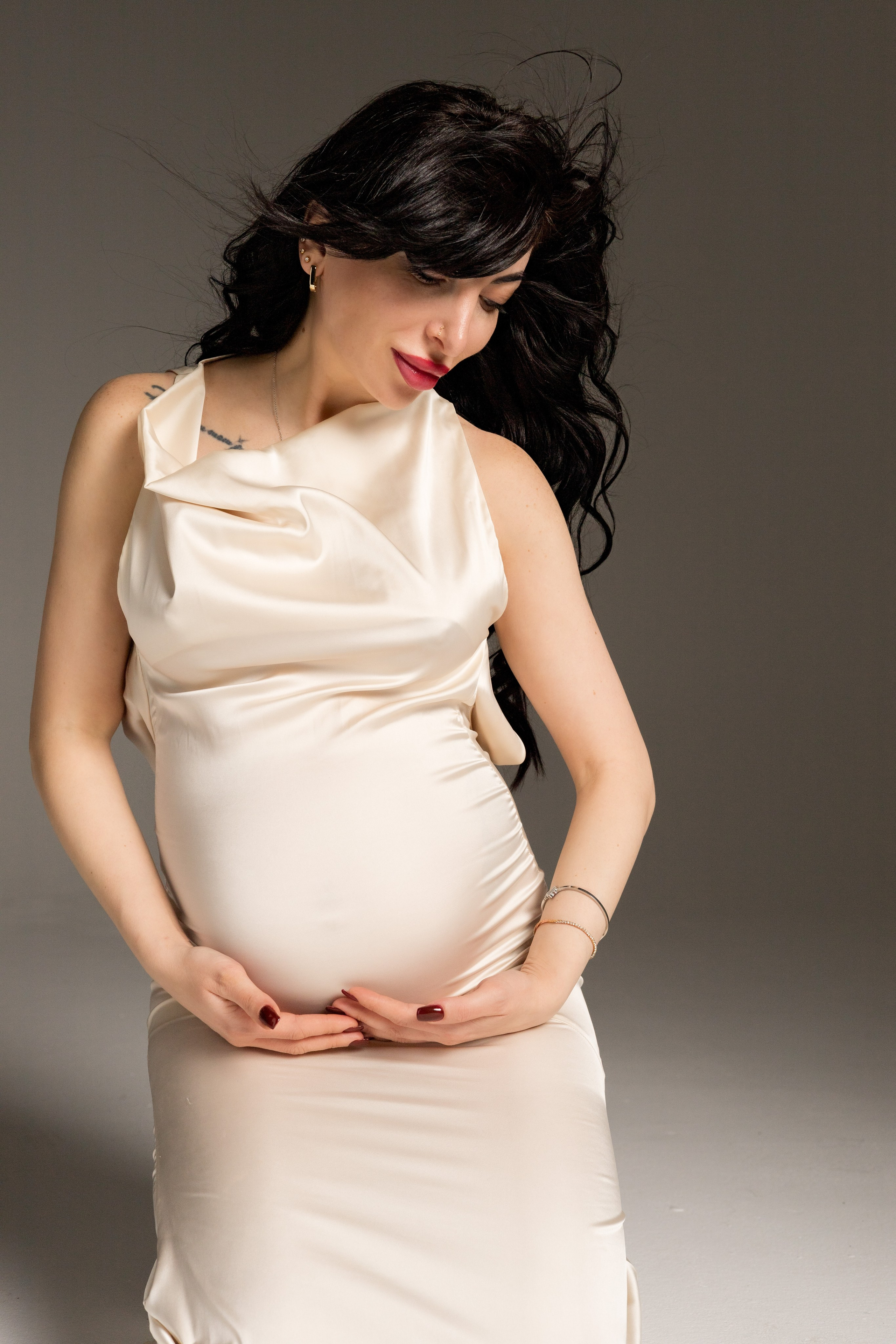 Гаяне в ожидании. ФОТОГРАФ МОСКВА ЮЛИЯ ИБРАГИМ