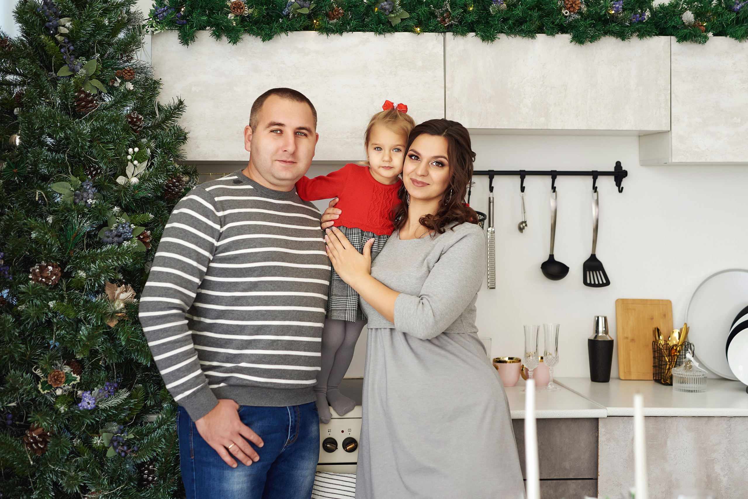 Яна и семья. Новый год. Фотограф Опыт Качество Скорость Горный Алтай Барнаул