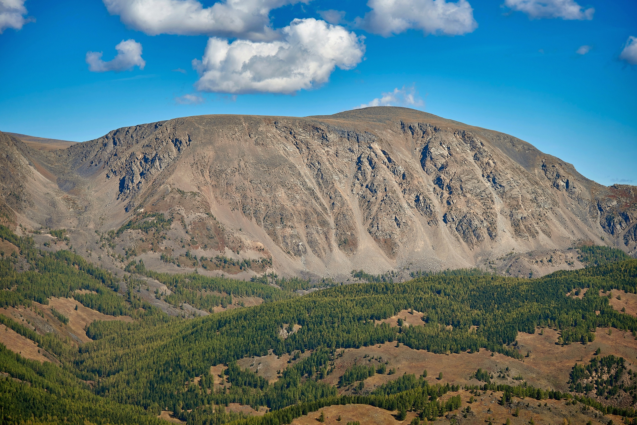 Пейзажный фотограф в Горном Алтае: съёмки природы и гор. Фотограф Опыт Качество Скорость Горный Алтай Барнаул