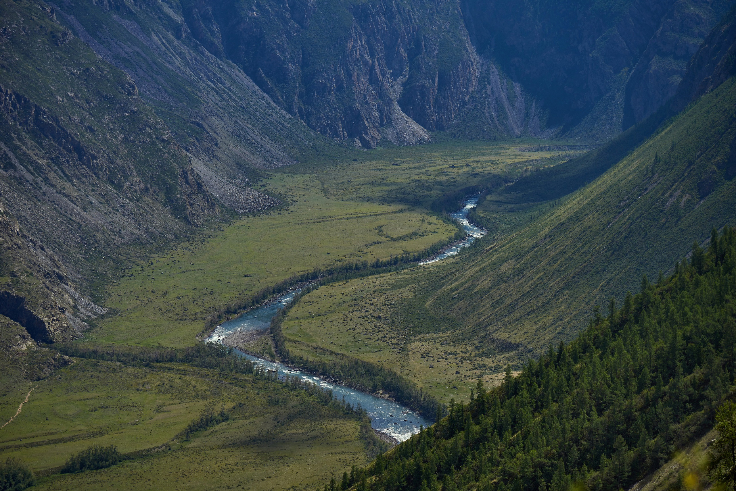 Пейзажный фотограф в Горном Алтае: съёмки природы и гор. Фотограф Опыт Качество Скорость Горный Алтай Барнаул