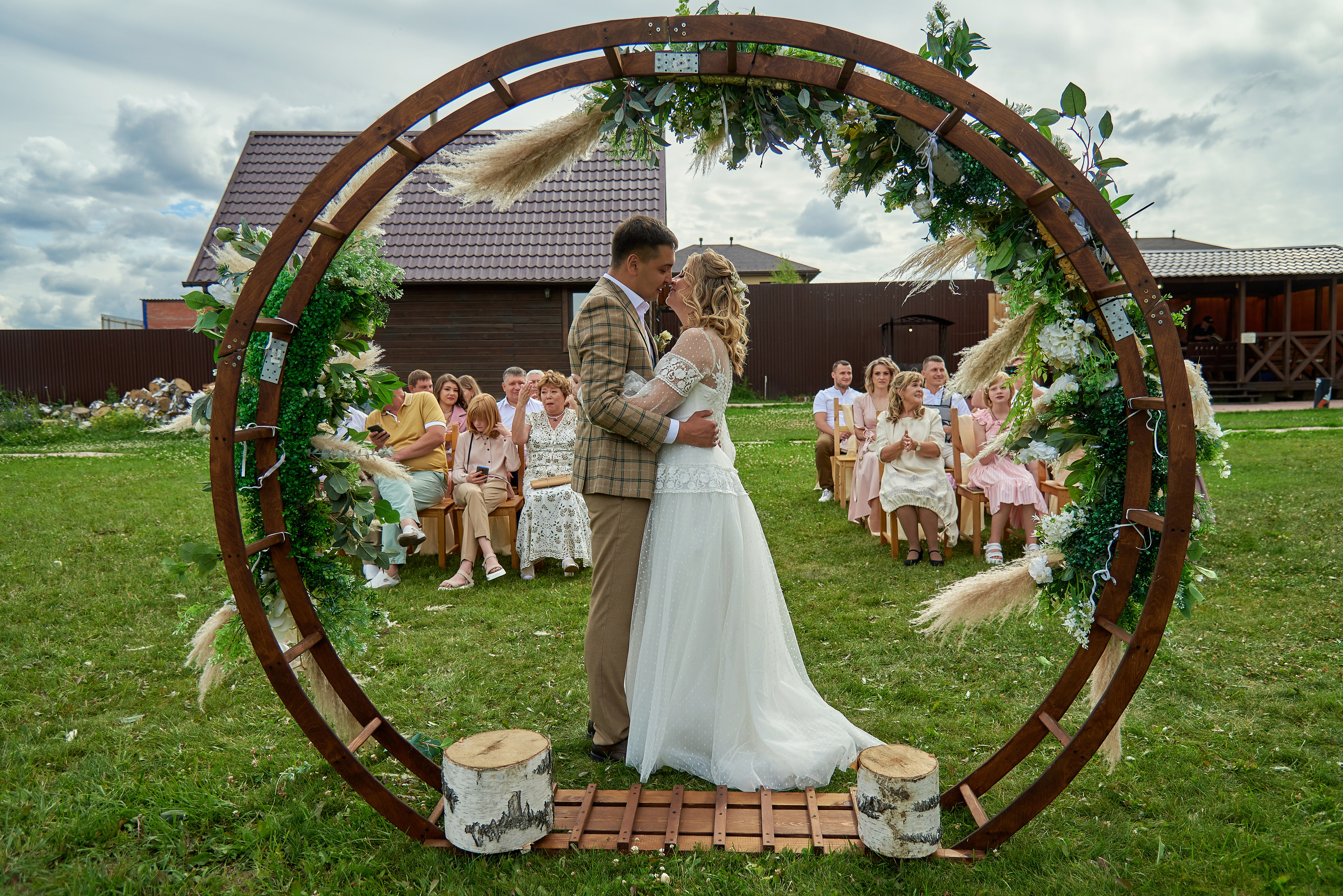 Михаил и Ксения (утро невесты). Фотограф Опыт Качество Скорость Горный Алтай Барнаул