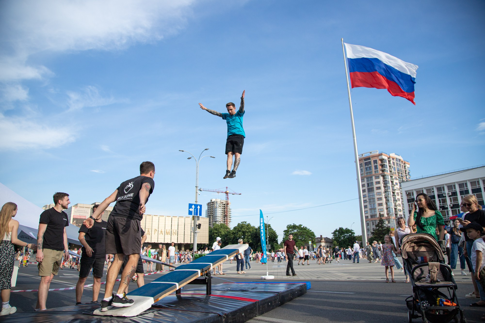 День России в Краснодаре 2022. Репортажный, промышленный и маркетплейс-фотограф Дмитрий Чернат
