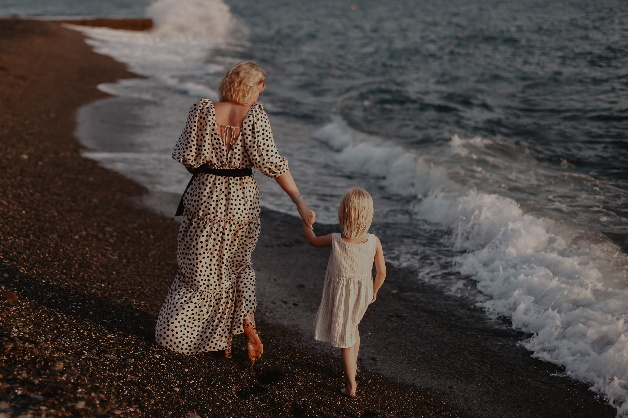 Милана Довгаль - семейный фотограф и видеограф  в Адлере и Сочи