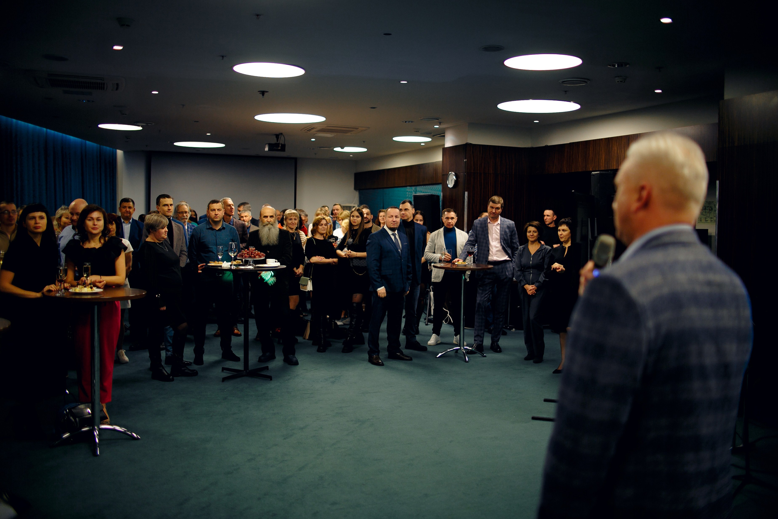 Банкет в гостинице «Космос». Ваш репортажный фотограф Артемий Антонов