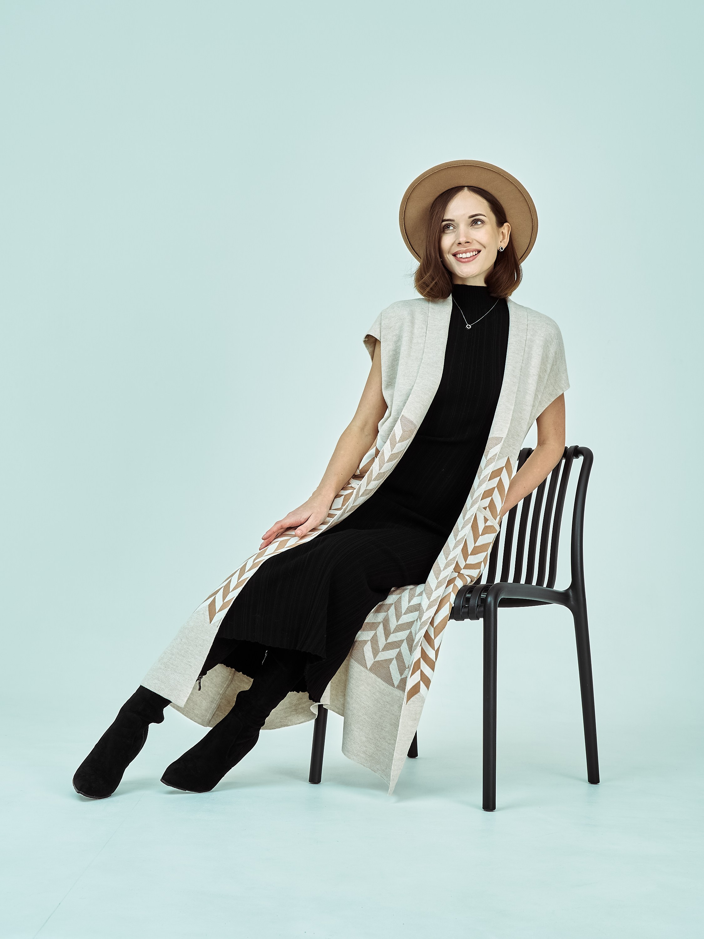 Модельная фотосъёмка кардиганов для Wildberries