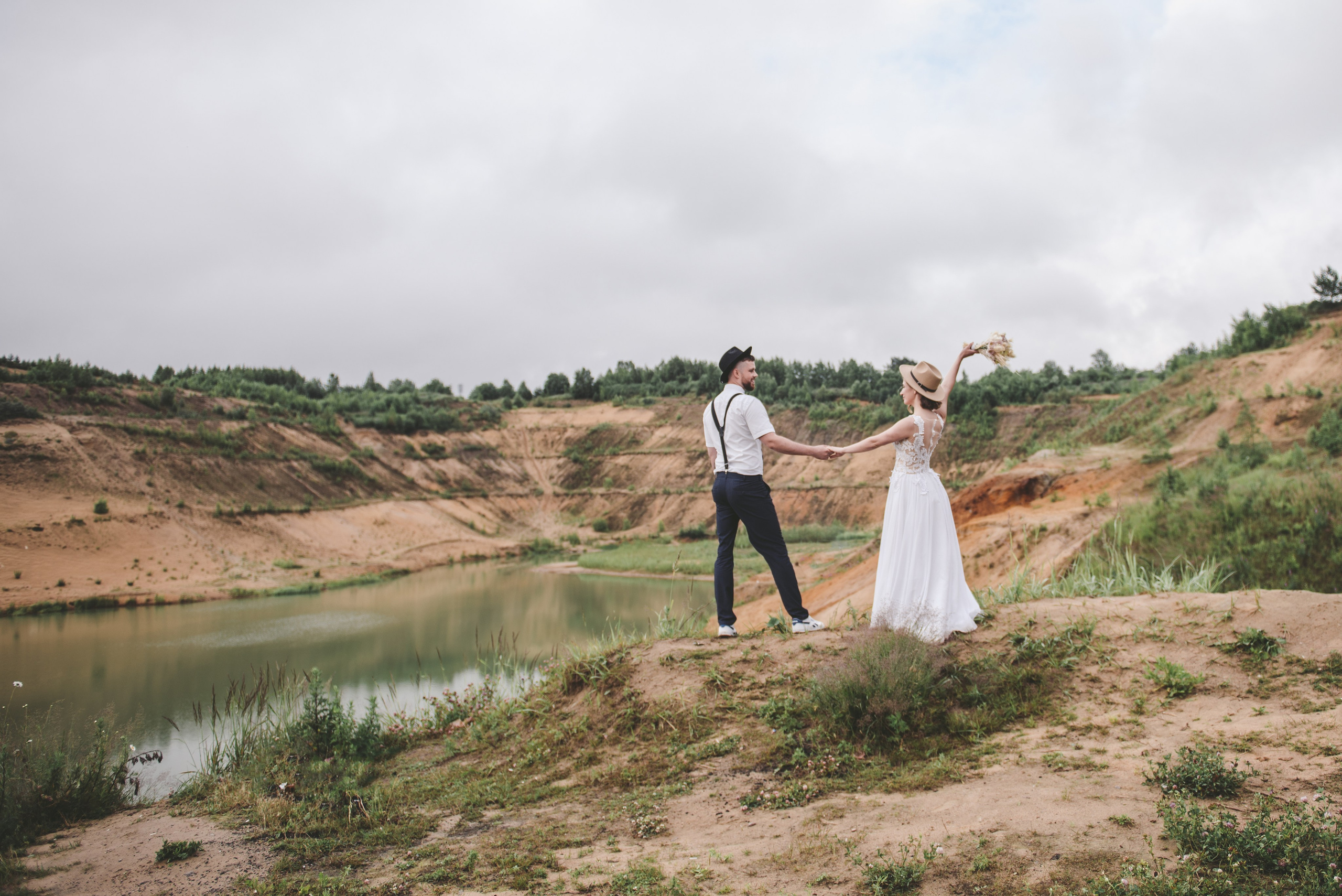 Выездная регистрация на песчаном карьере. Свадебный и семейный фотограф София Невская