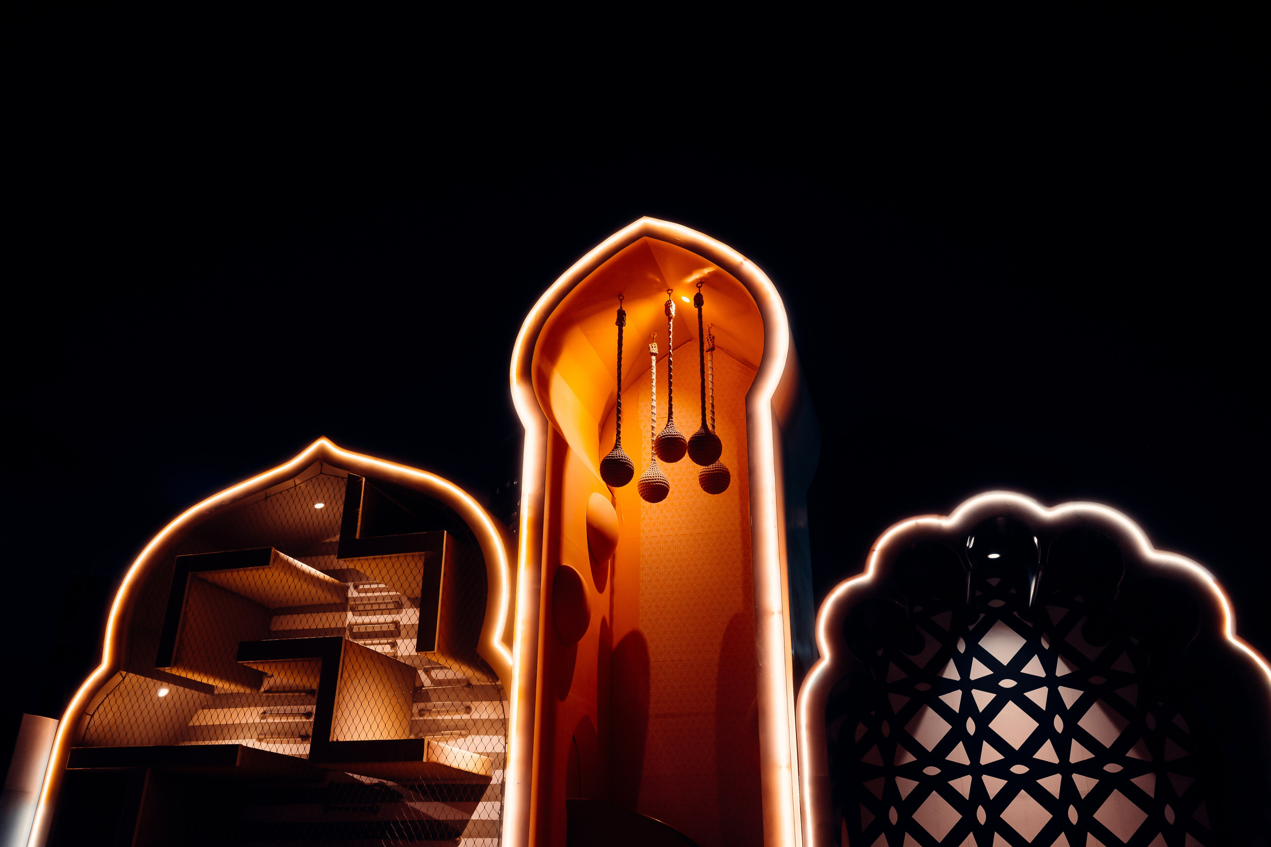 Композиция в Dubai Creek Harbour