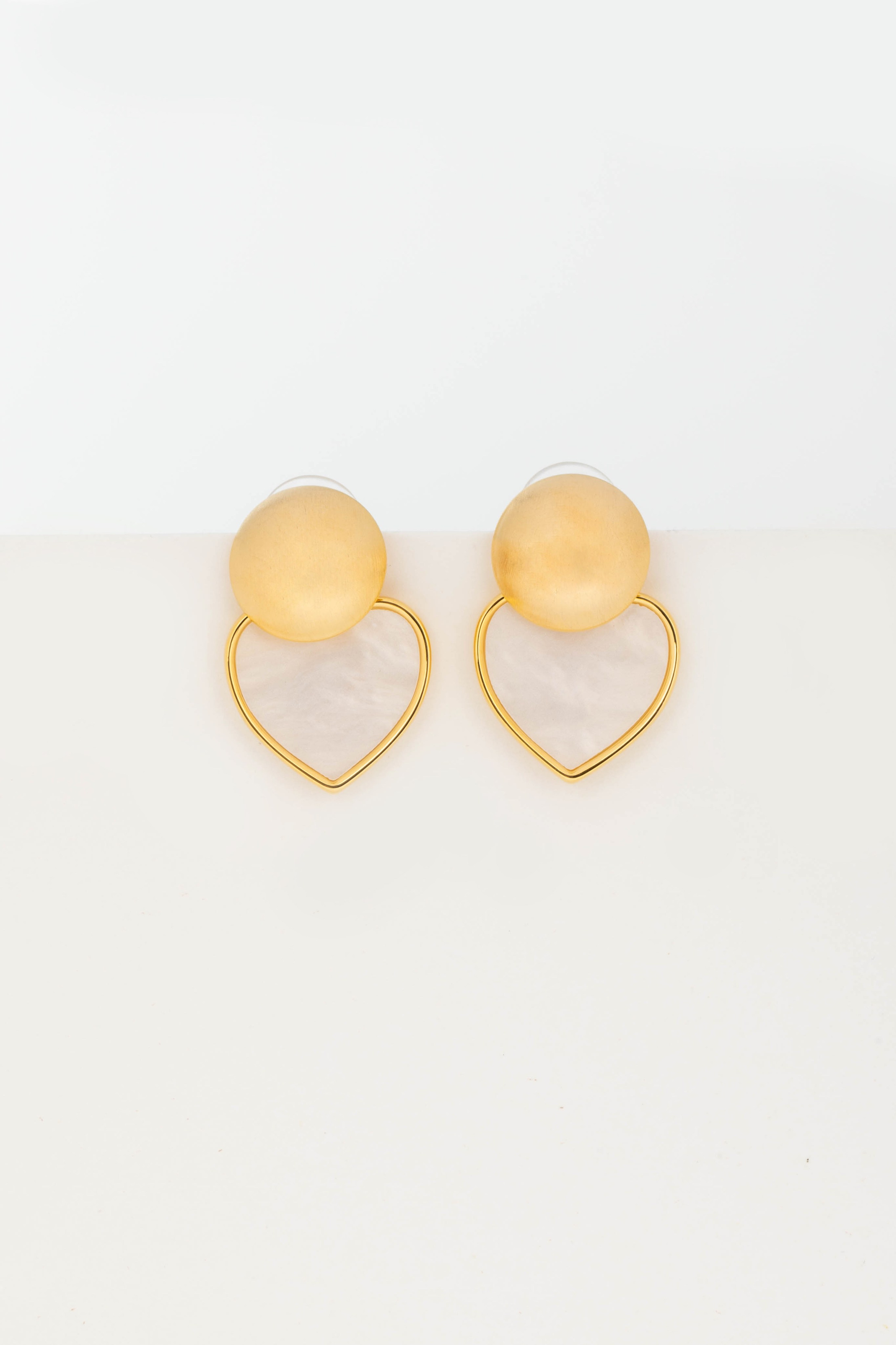 Ювелирные украшения. Предметный фотограф в Крыму Ольга Шестакова