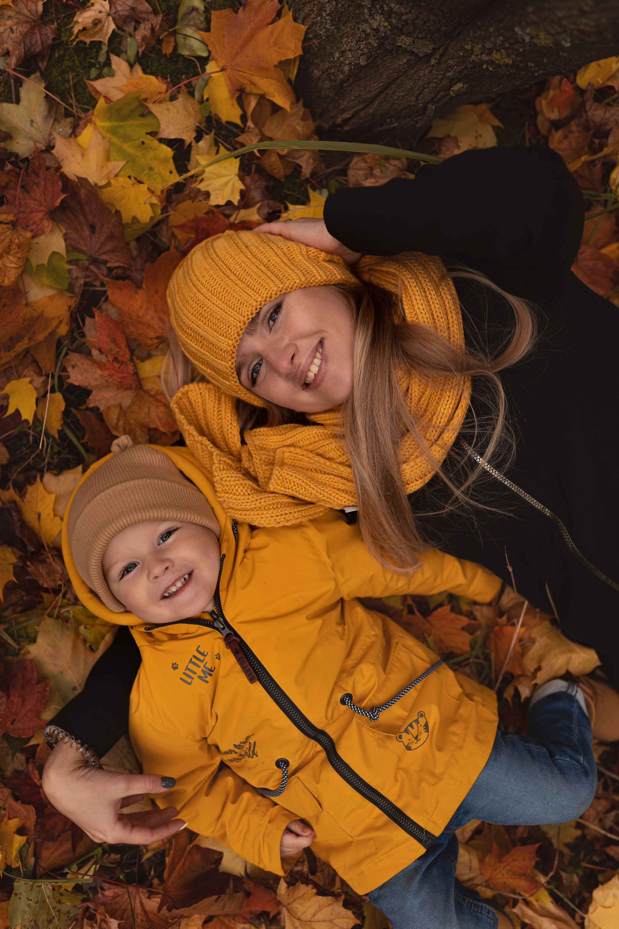 Осенняя прогулка Мишеньке 2 года. Фотограф новорожденных Москва, Домодедово