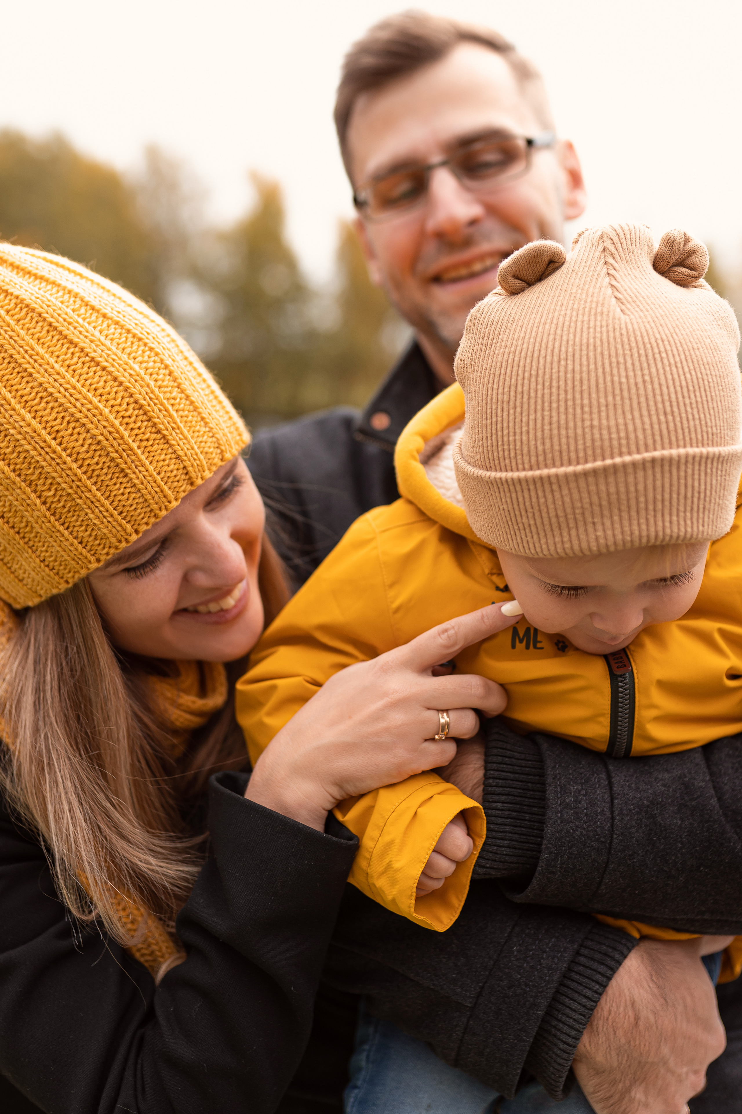 Осенняя прогулка Мишеньке 2 года. Фотограф новорожденных Москва, Домодедово
