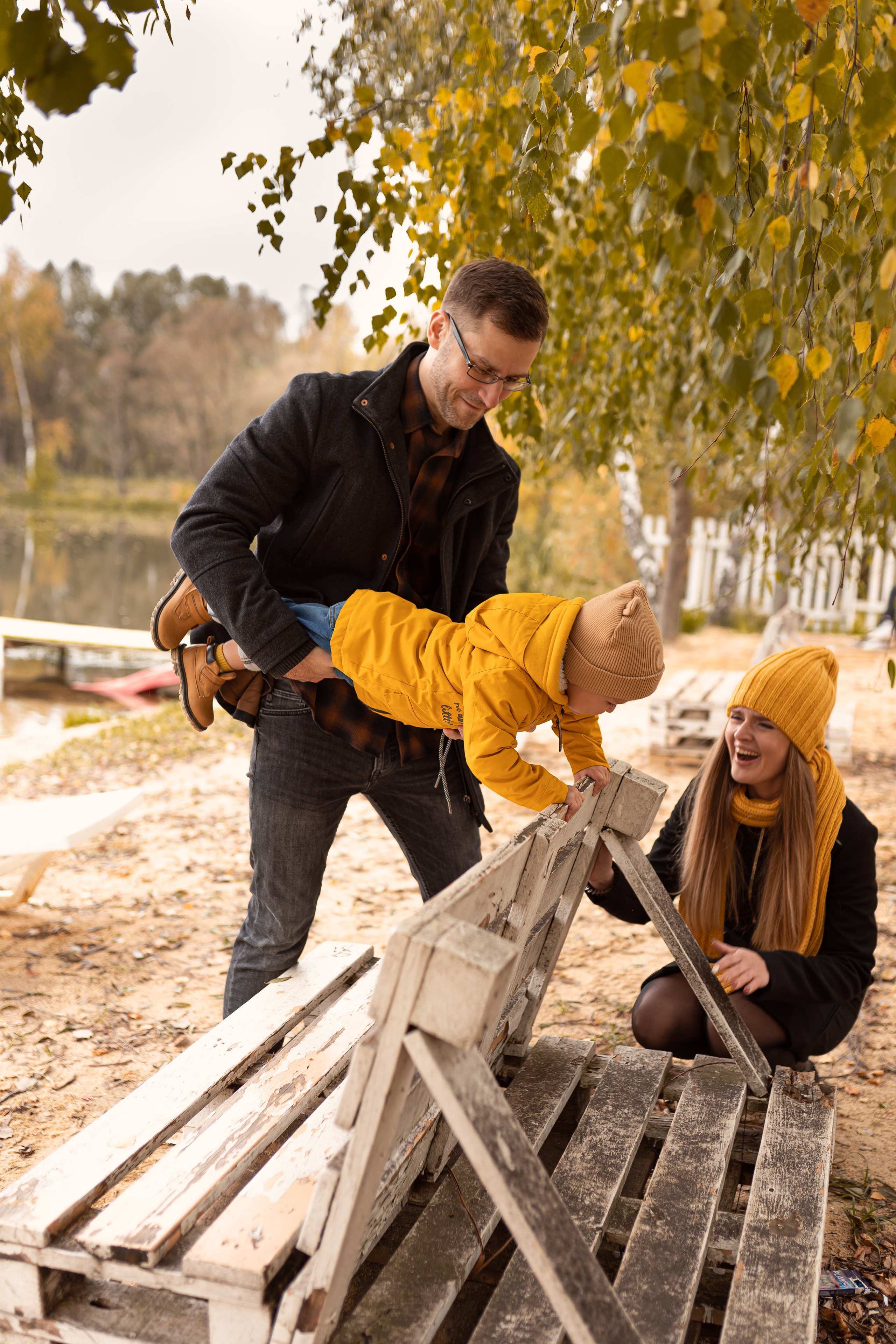 Осенняя прогулка Мишеньке 2 года. Фотограф новорожденных Москва, Домодедово