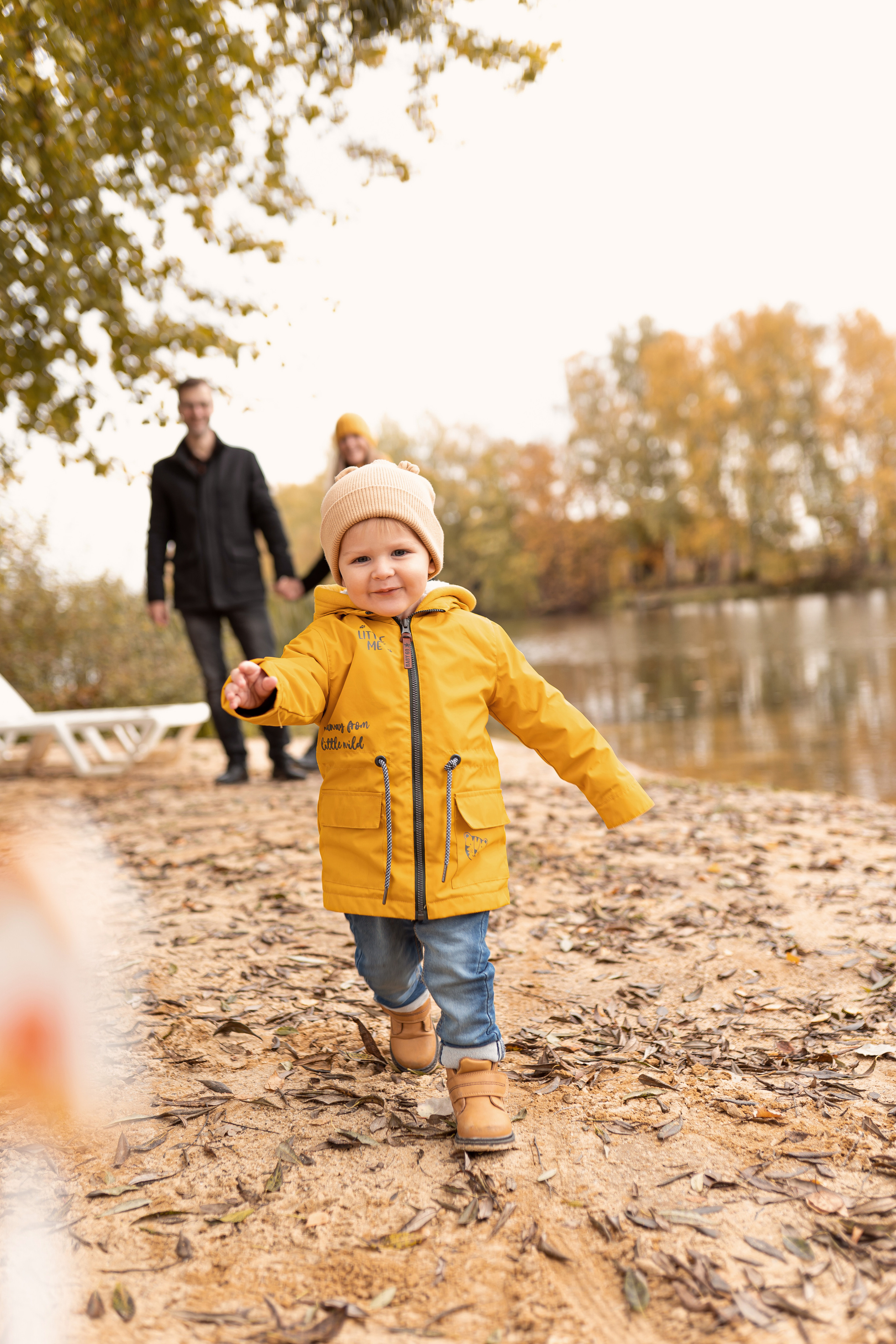 Осенняя прогулка Мишеньке 2 года. Фотограф новорожденных Москва, Домодедово