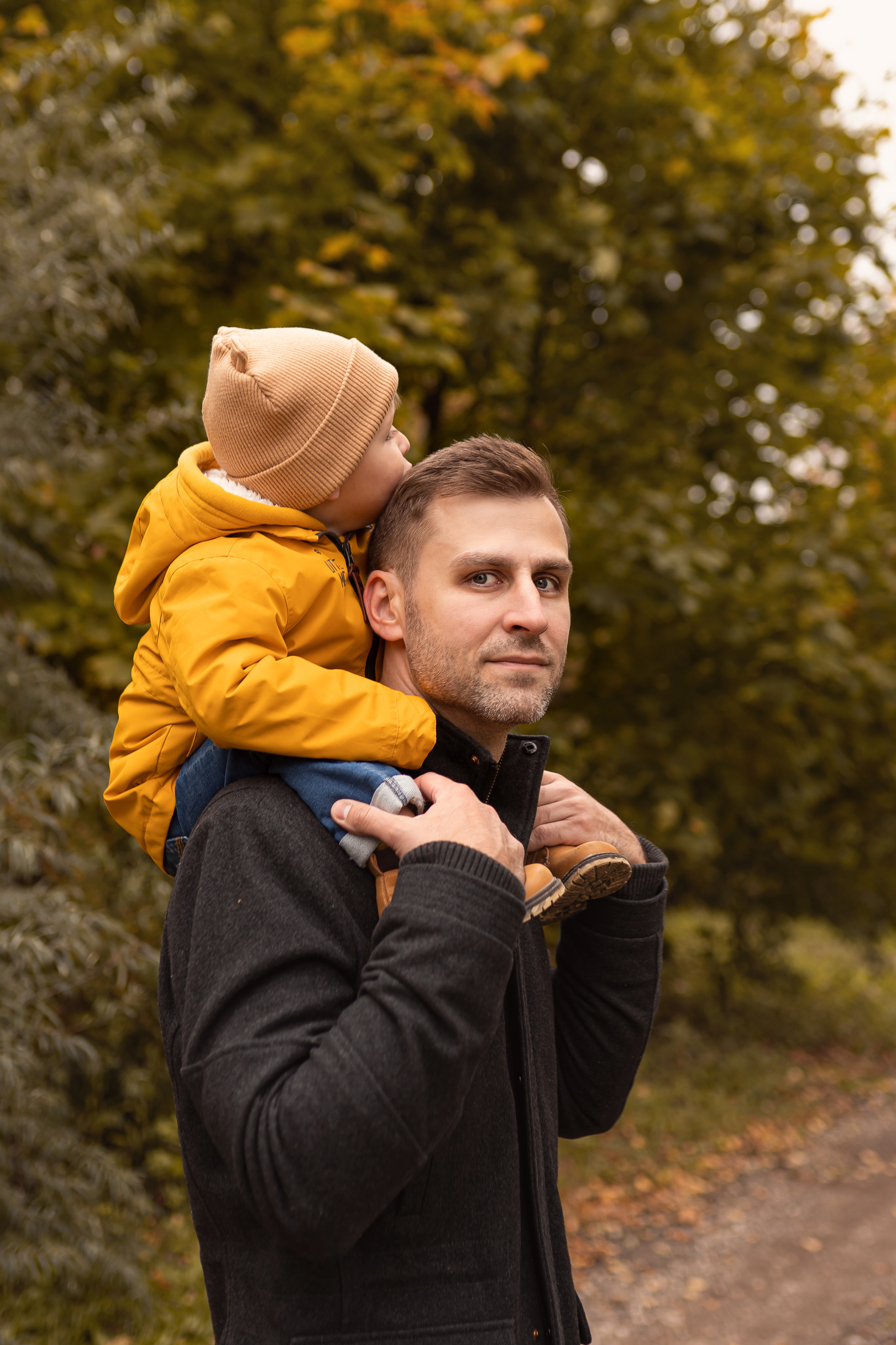 Осенняя прогулка Мишеньке 2 года. Фотограф новорожденных Москва, Домодедово