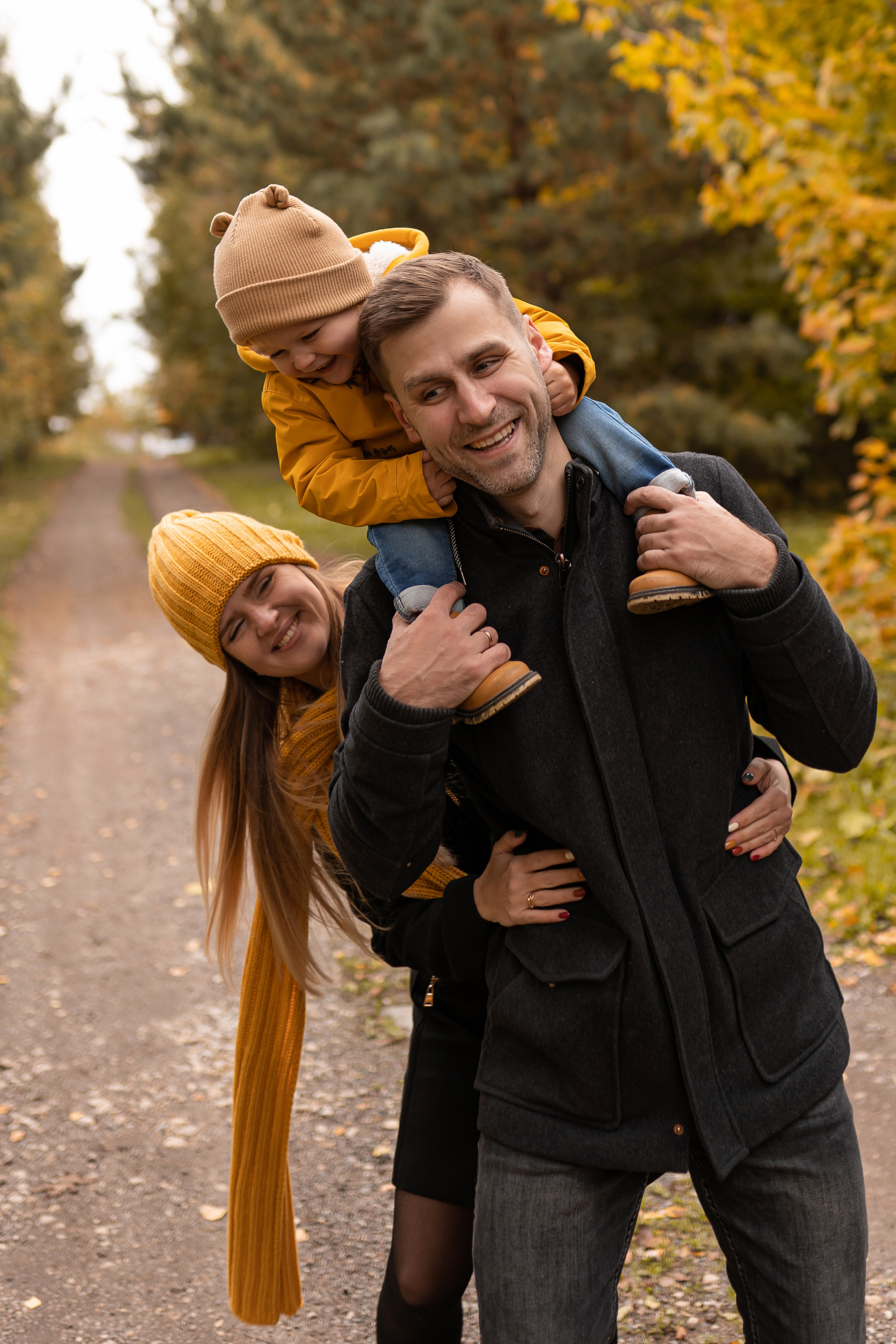 Осенняя прогулка Мишеньке 2 года. Фотограф новорожденных Москва, Домодедово