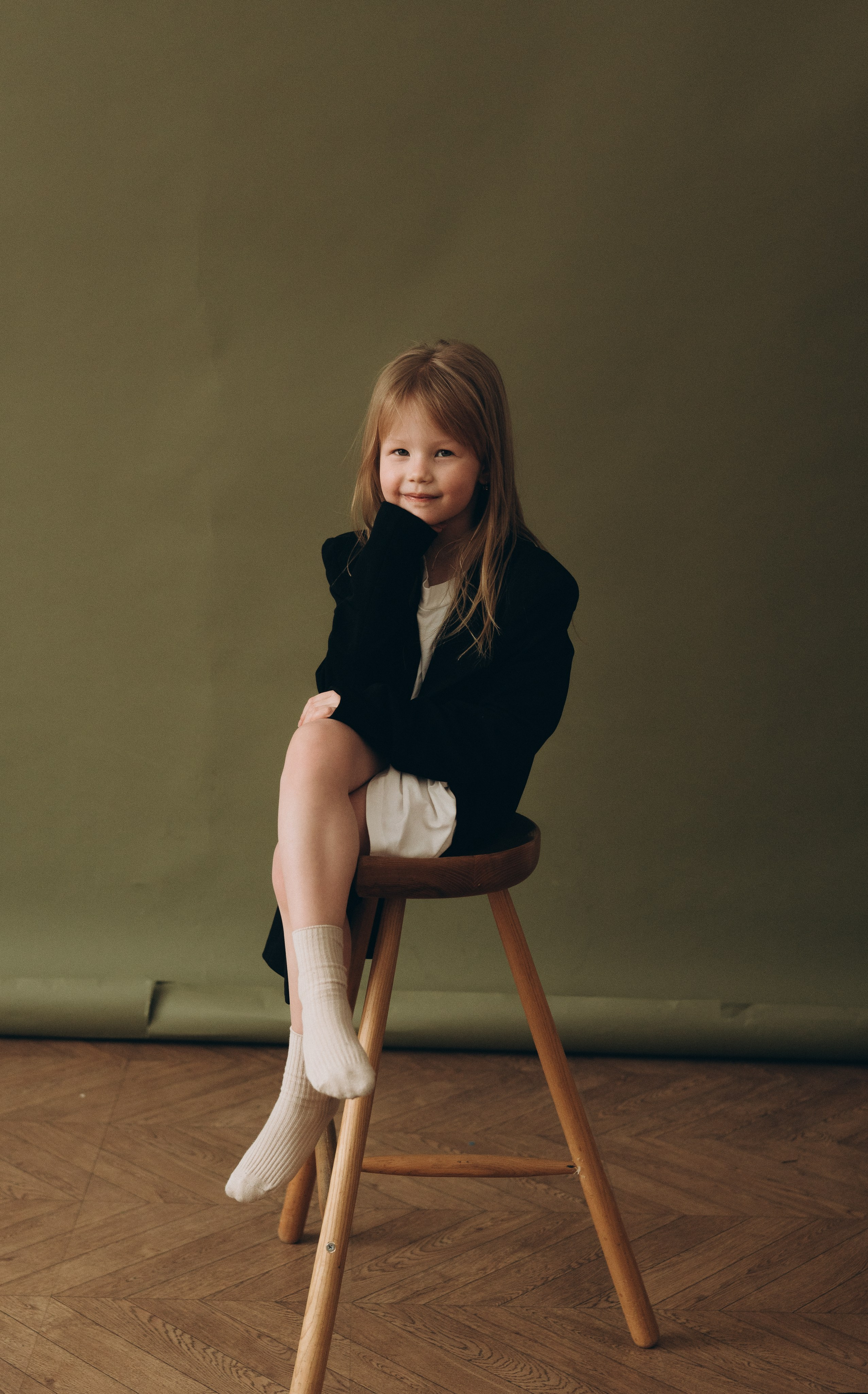 Студийная фотосессия материнства. Семейный, ньюборн фотограф, фотограф на роды в Москве, Виктория Тюльдюкова