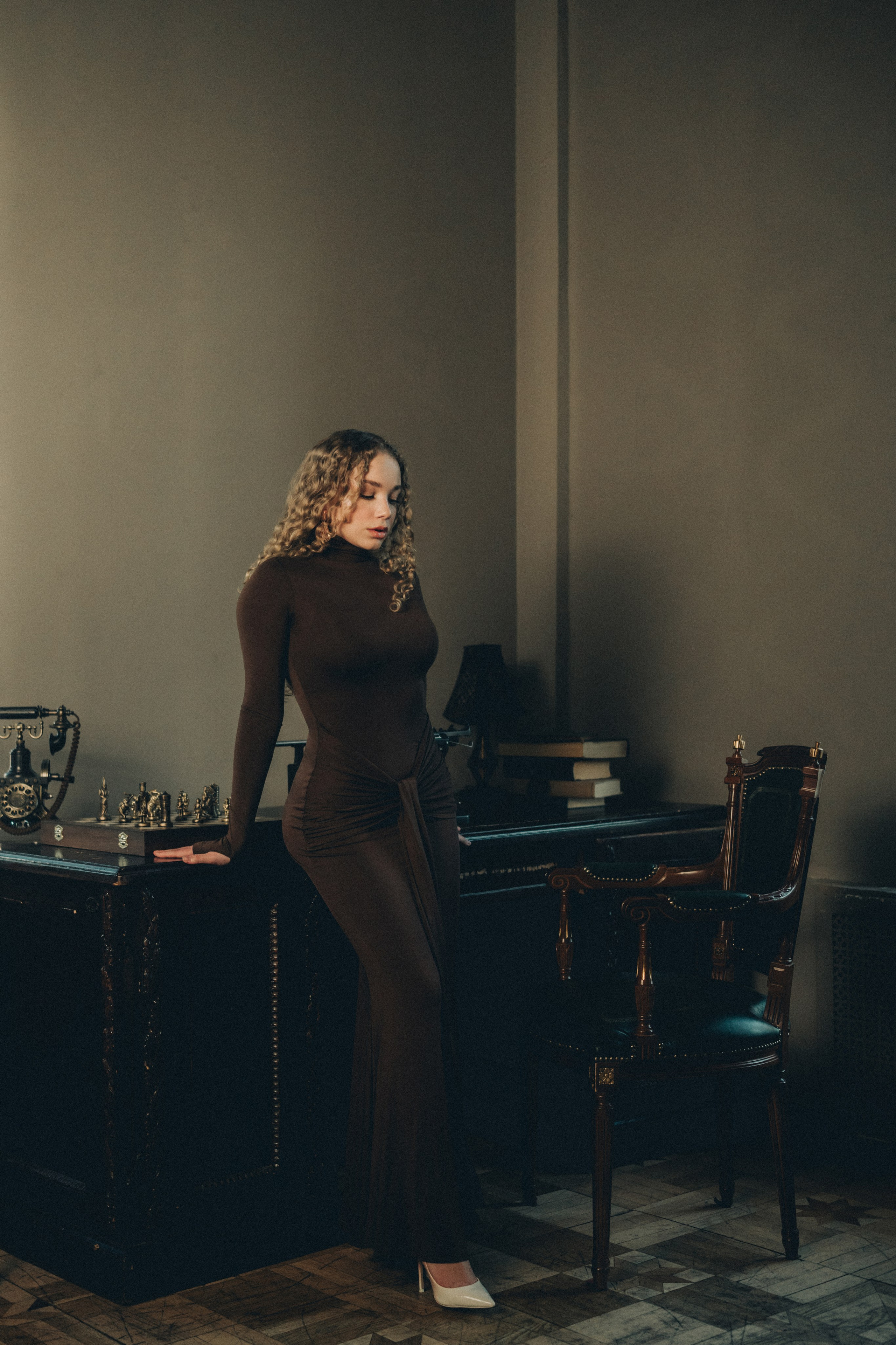 Леся | фотосессия в старинном особняке. Портретный фотограф Москва