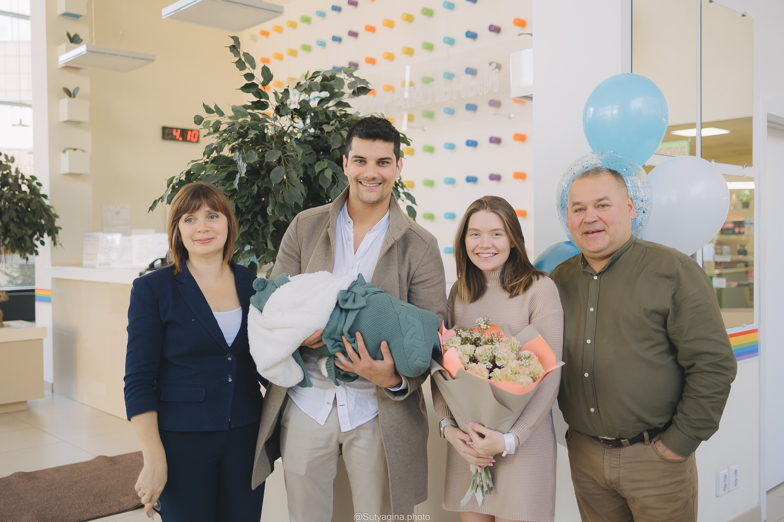 Выписка из роддома. Свадебный и женский фотограф