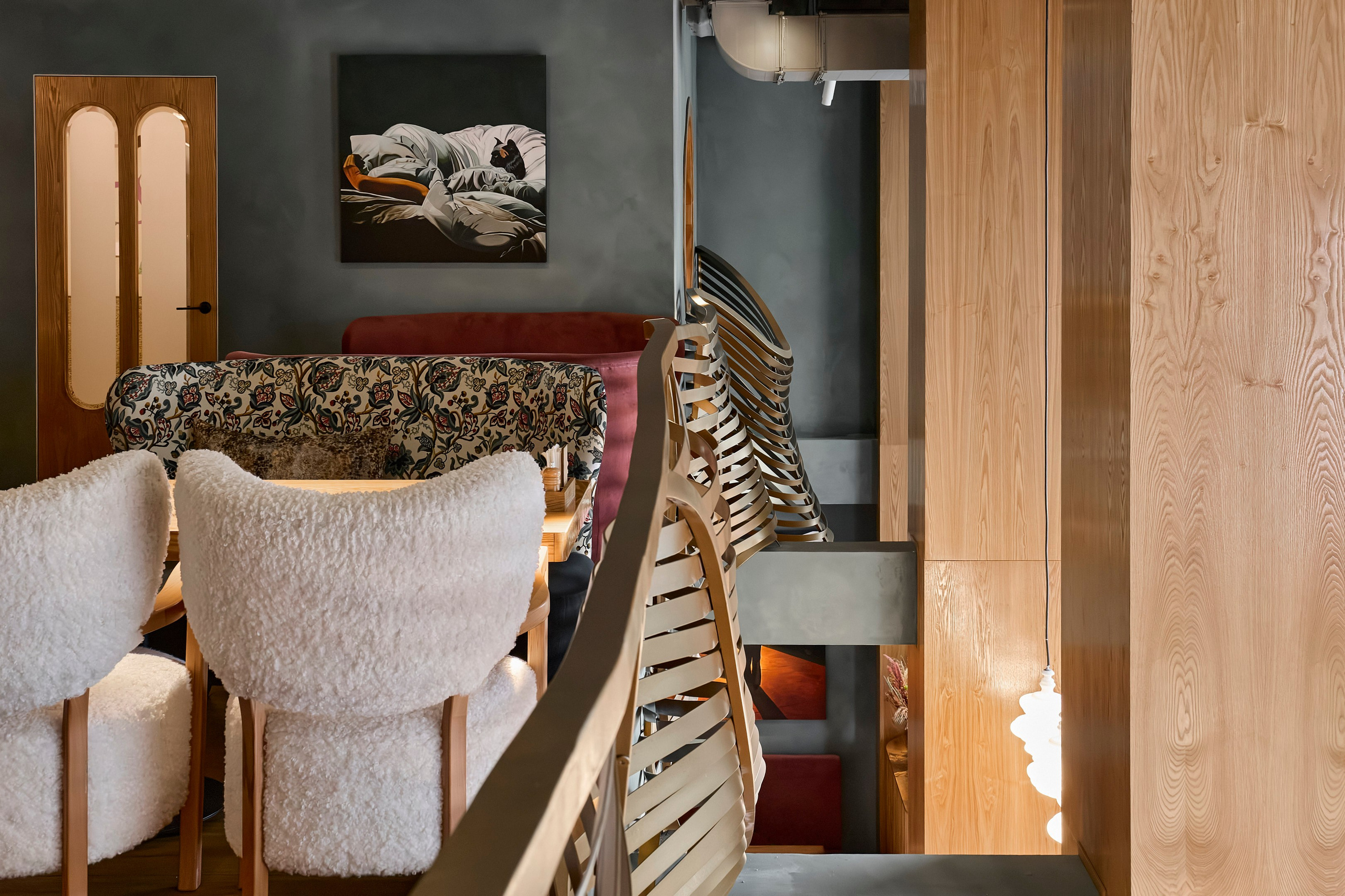 Фотосъемка ресторана ИВА в Екатеринбурге. Интерьерный фотограф. Фотограф архитектуры