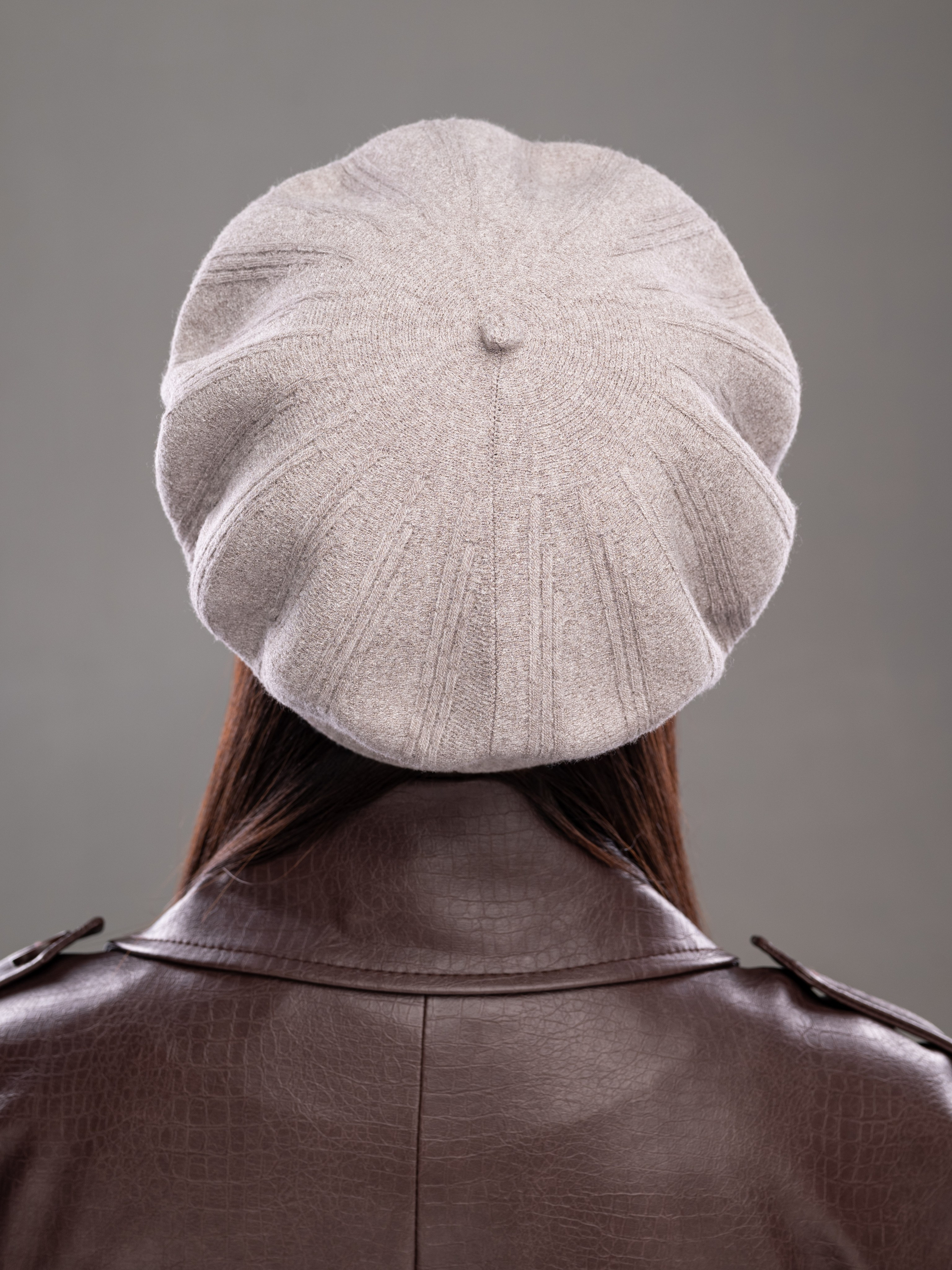 Береты. Предметный фотограф, фото для маркетплейсов Пятигорск, КМВ