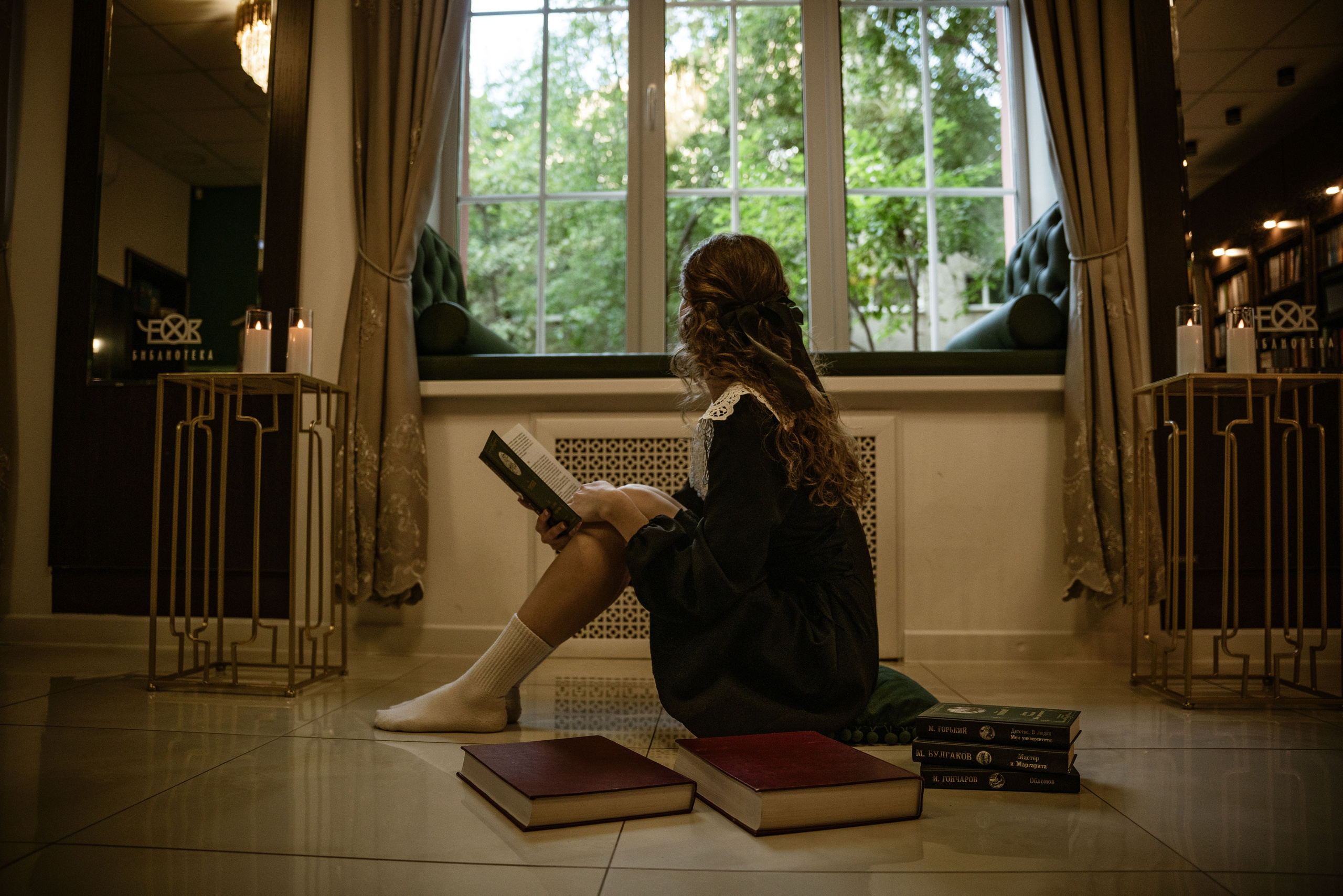 В библиотеке. Семейный фотограф в Омске Александра Яровикова