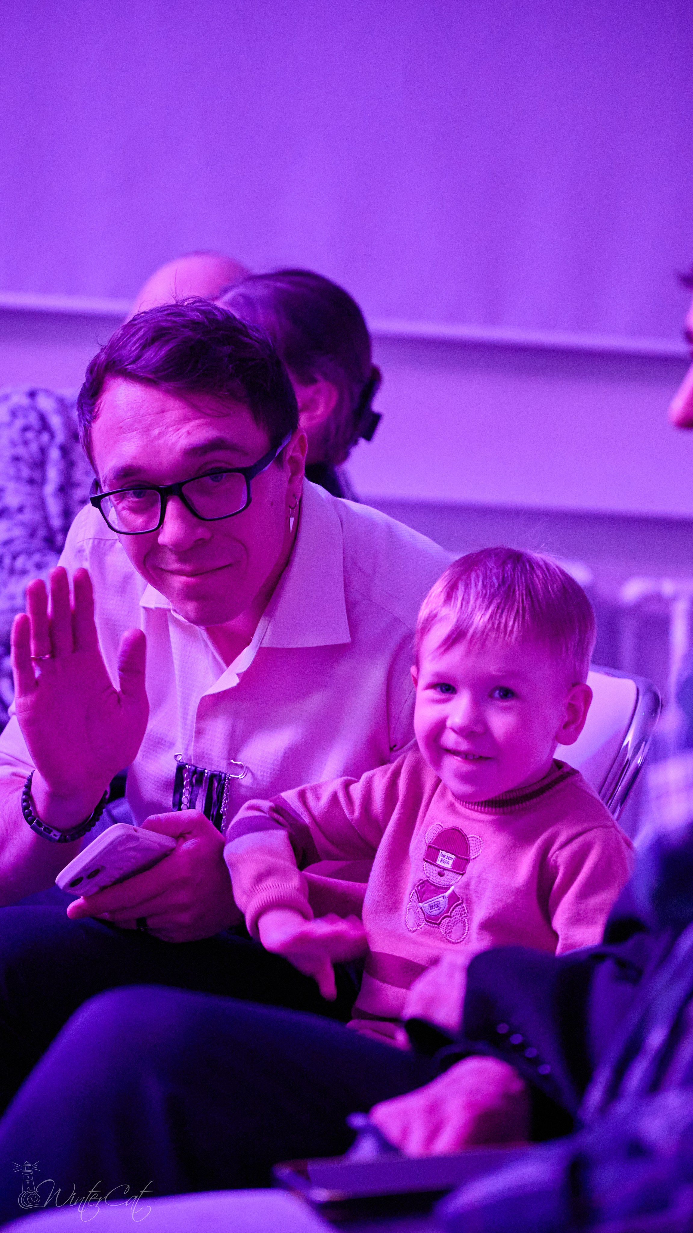 Открытый микрофон. Портретный и репортажный фотограф в Магадане Андрей Нефедов WinterCatPhoto