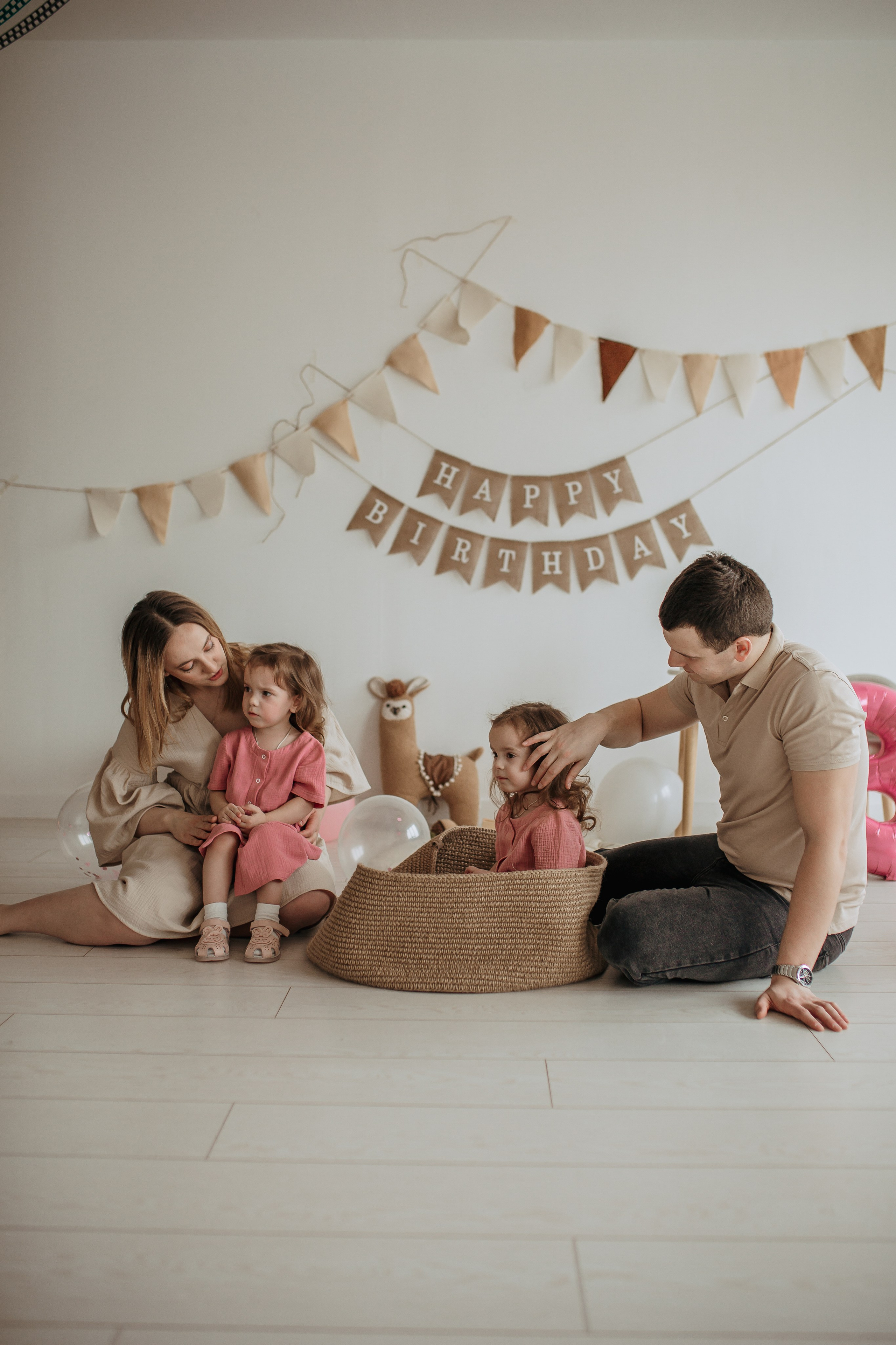 Катя & Аня 3 годика. Семейный и Свадебный фотограф в Санкт-Петербурге Плохая Екатерина