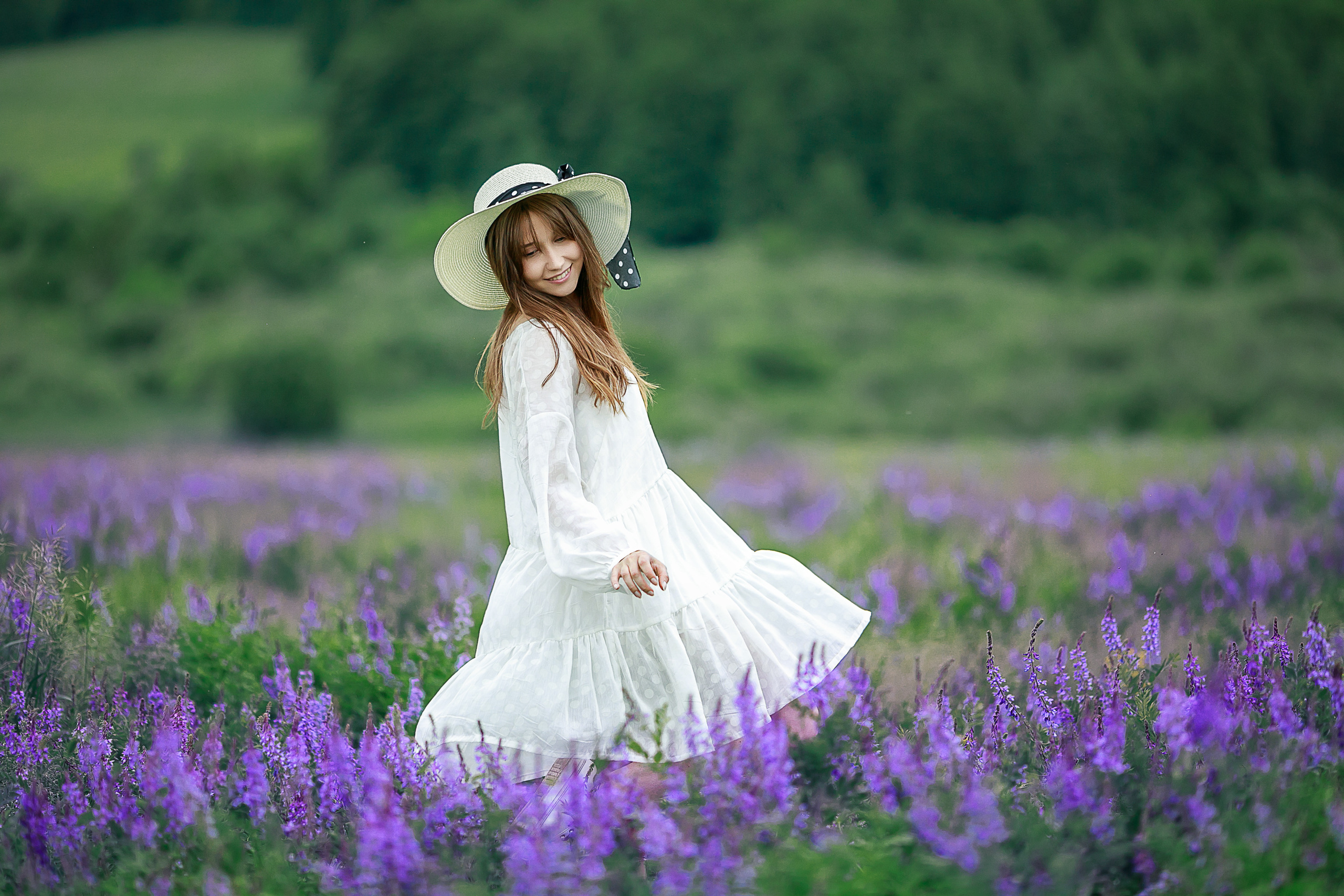 Карина в фиолетовом поле. Детский и семейный фотограф в Стерлитамаке Миронова Юлия