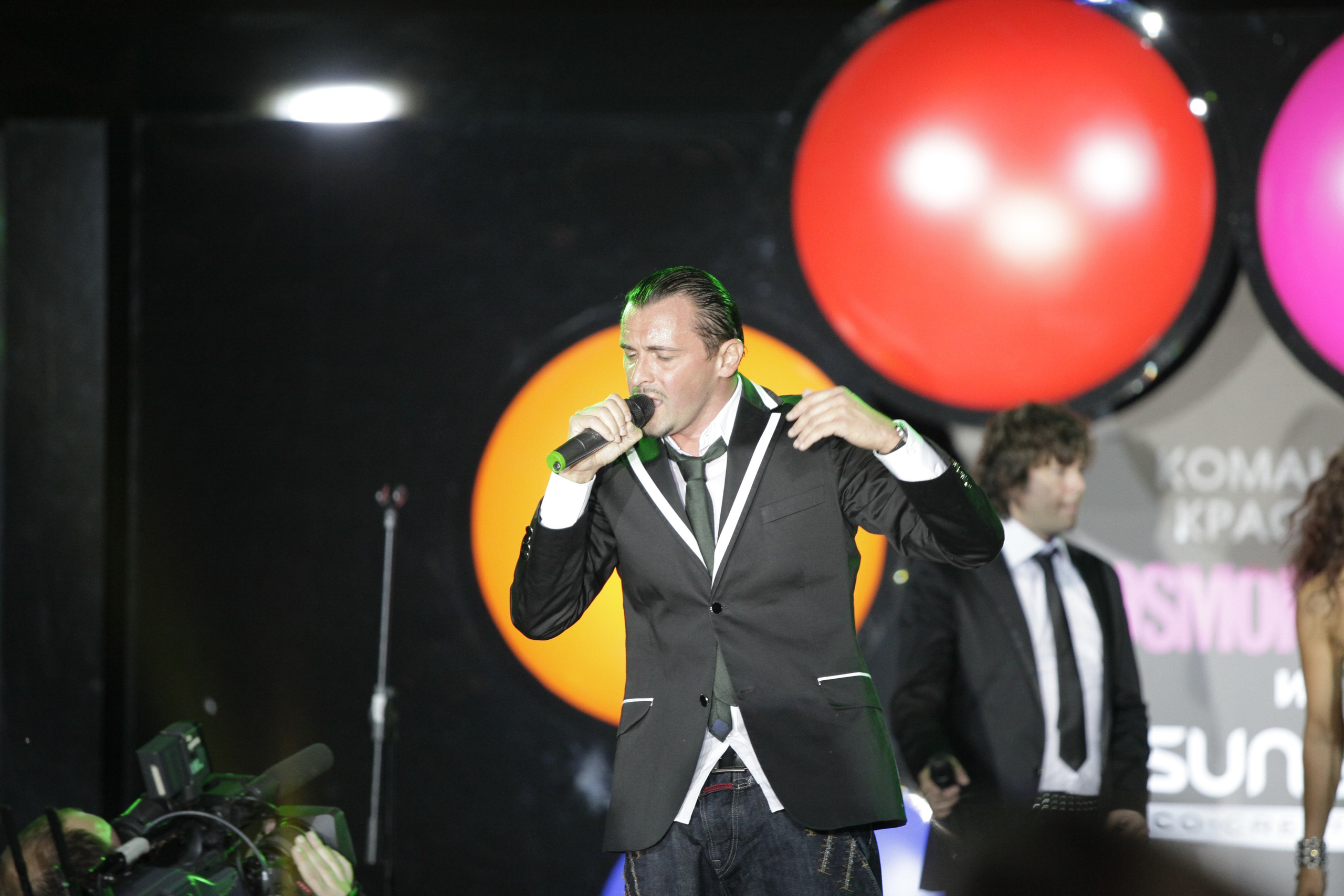 COSMOPOLITAN. Max Matvich and Victoria Basova are professionals in their field