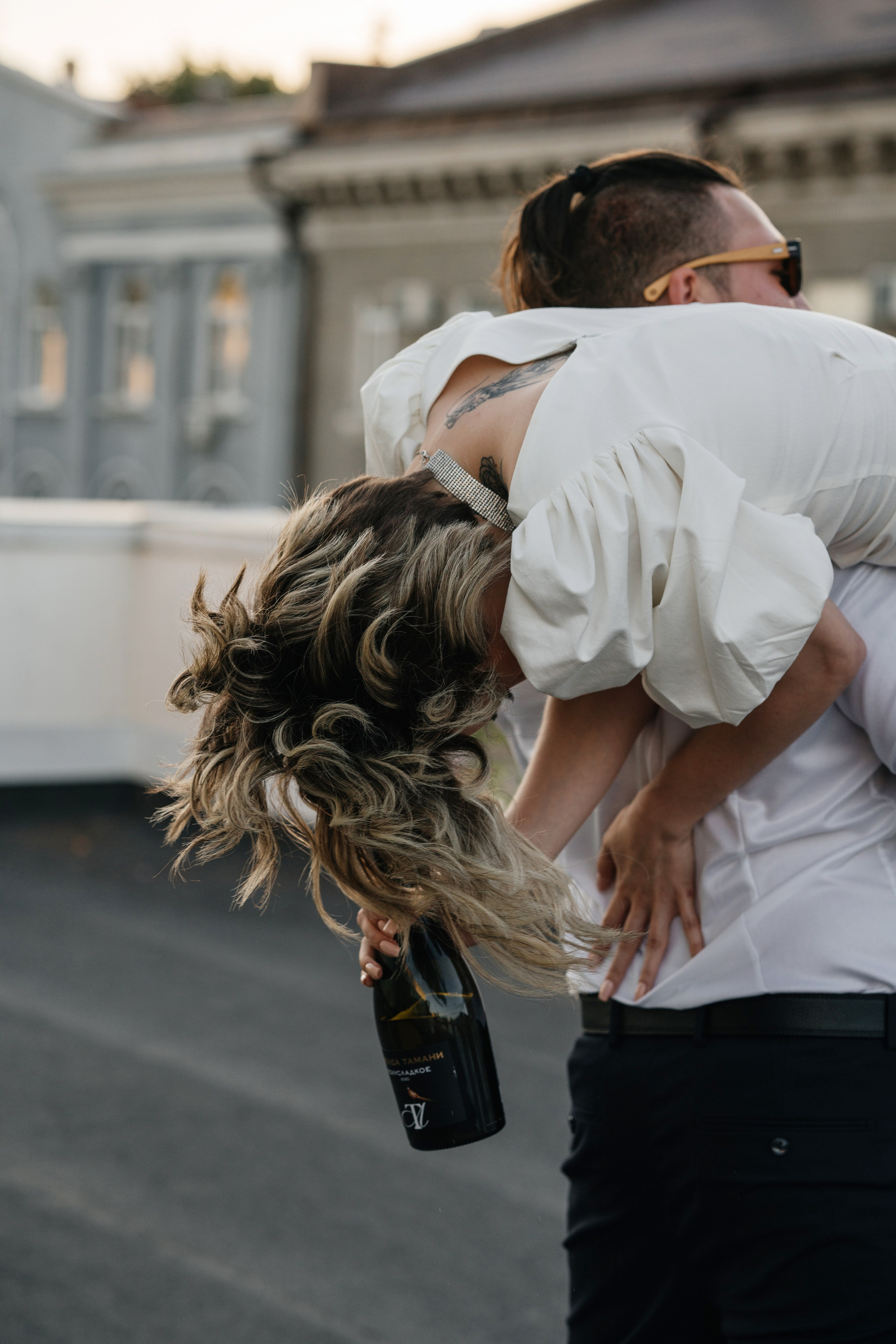 Свадебная прогулка по городу. Денис и Кристина. Свадебный и семейный фотограф Надежда Соловьева