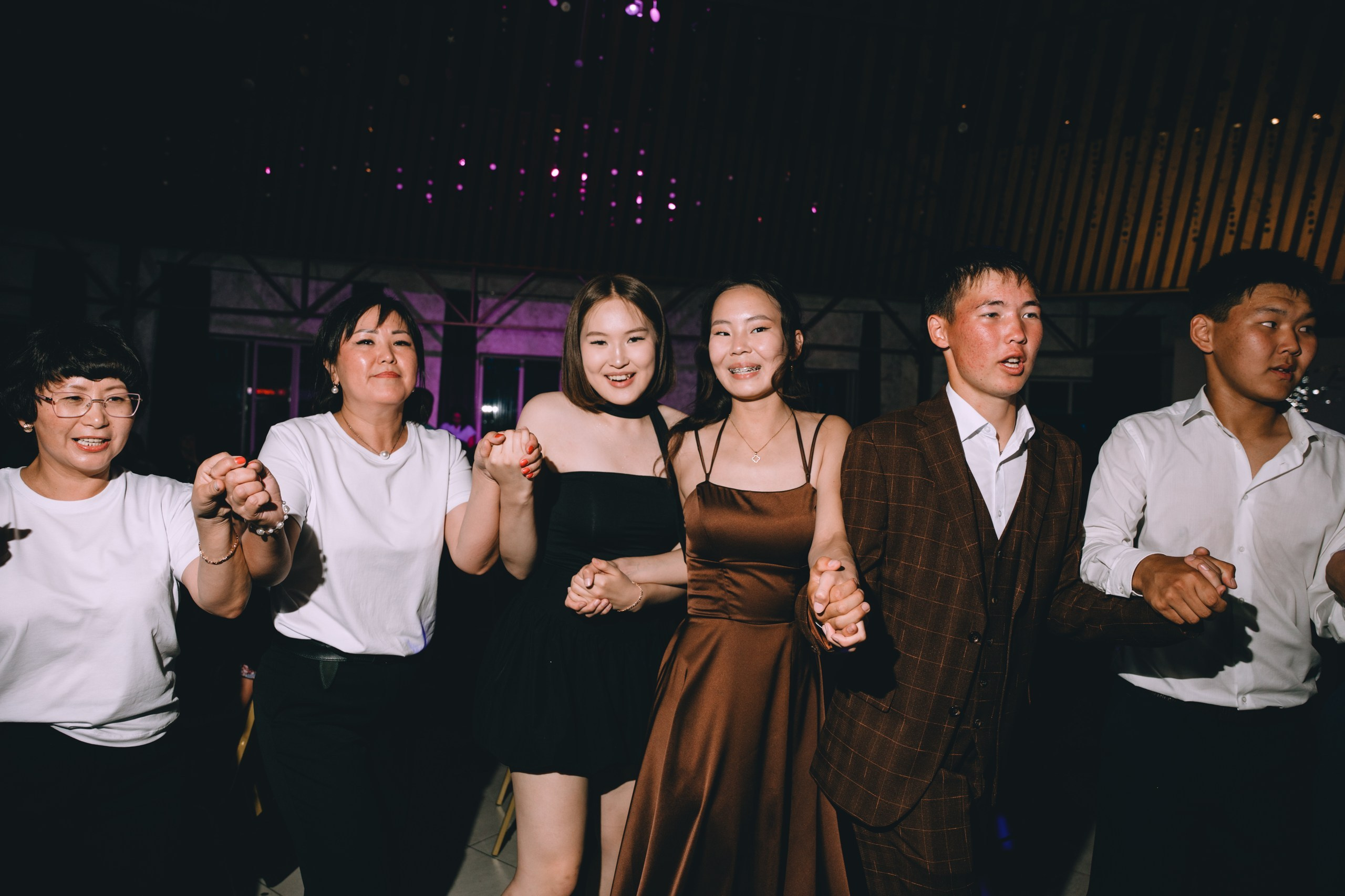 Выпускной Усть-Ордынской СОШ № 1 2025. Фотограф в Иркутске Сендыхеев Пётр