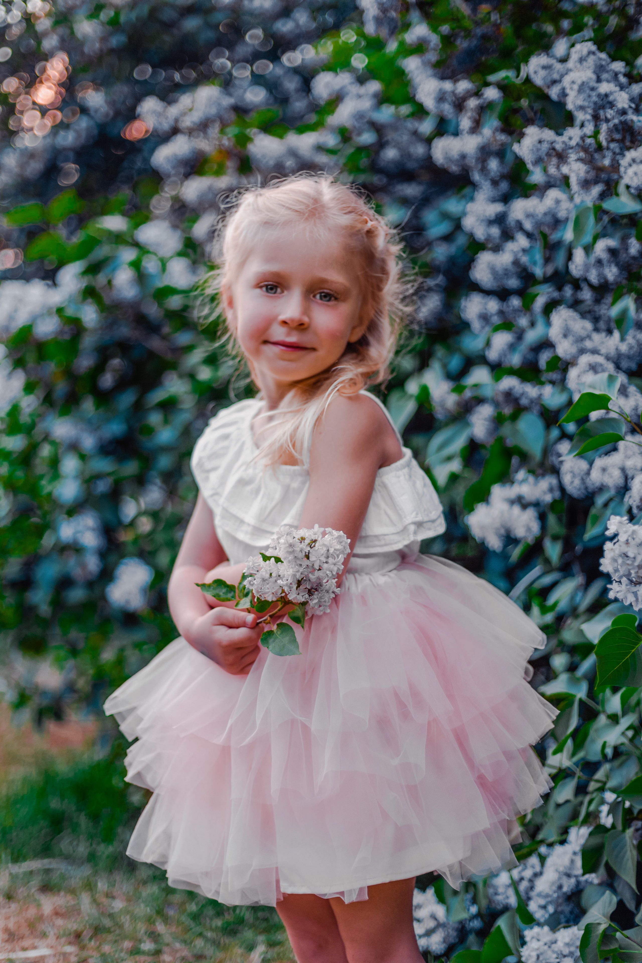 Сиреневый сад. Семейный фотограф в Москве и МО Варвара Шаранова