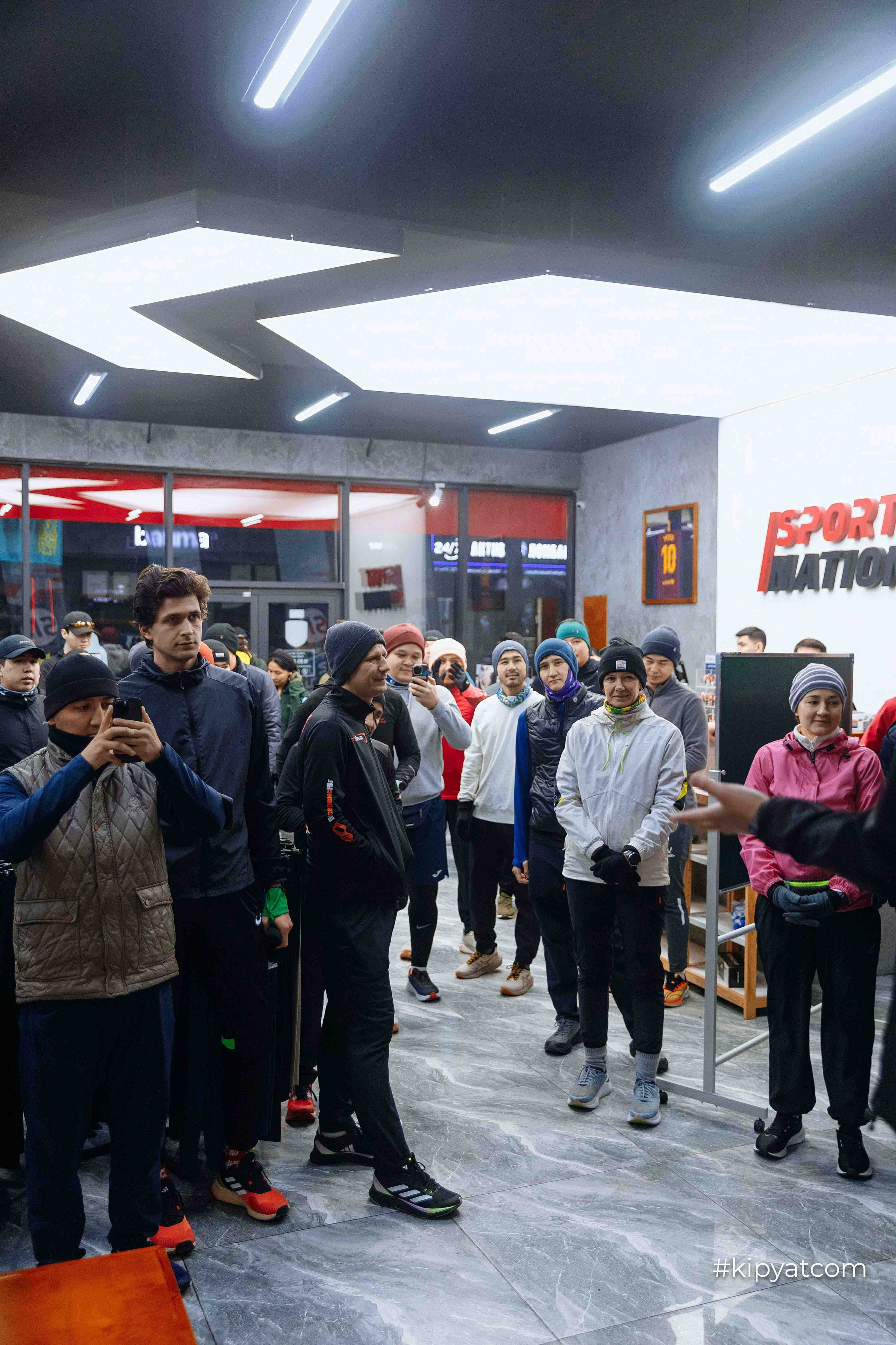 RUNHARD BY SPORTNATION