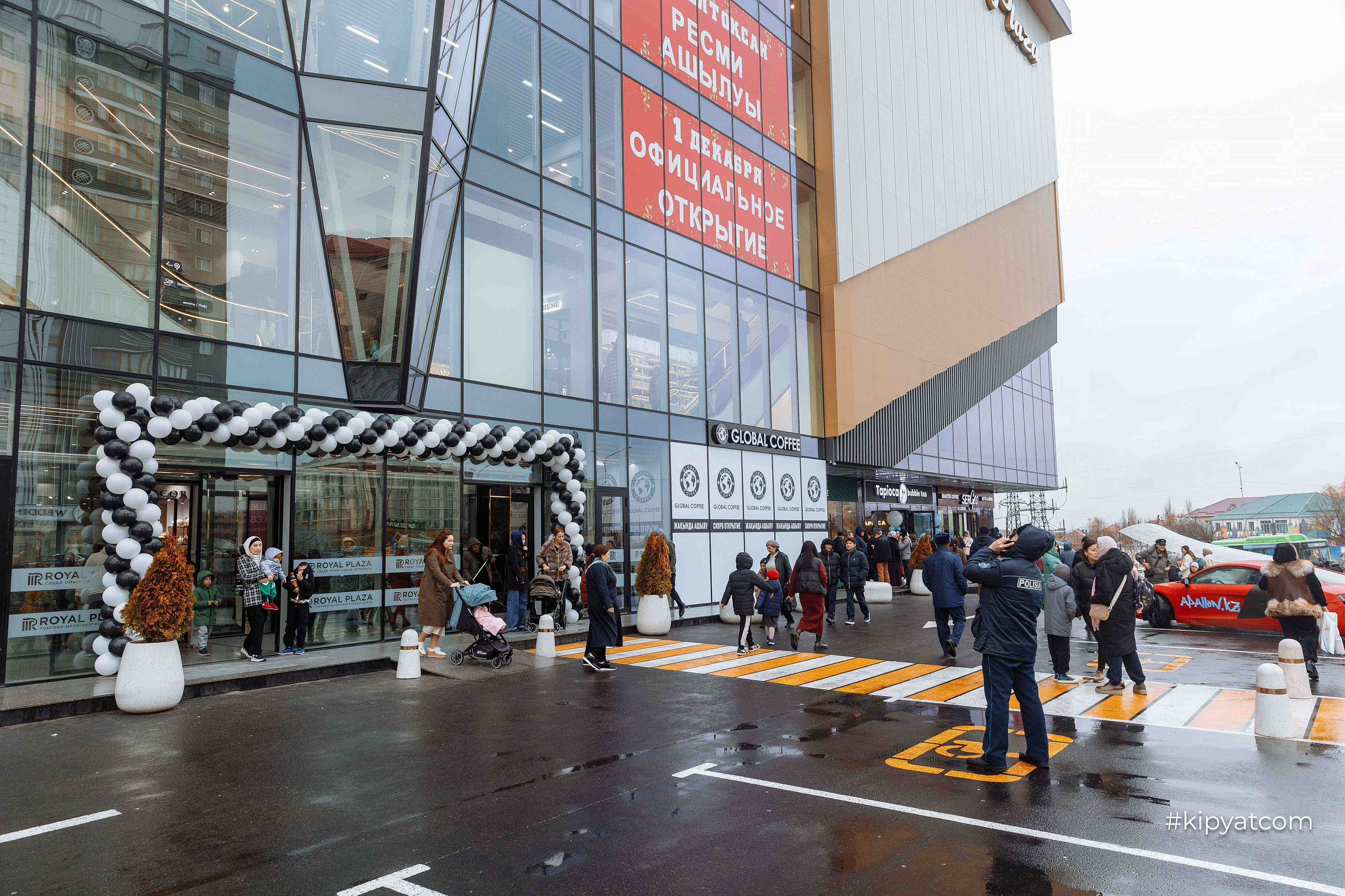 Официальное открытие ТРЦ «Royal Plaza»
