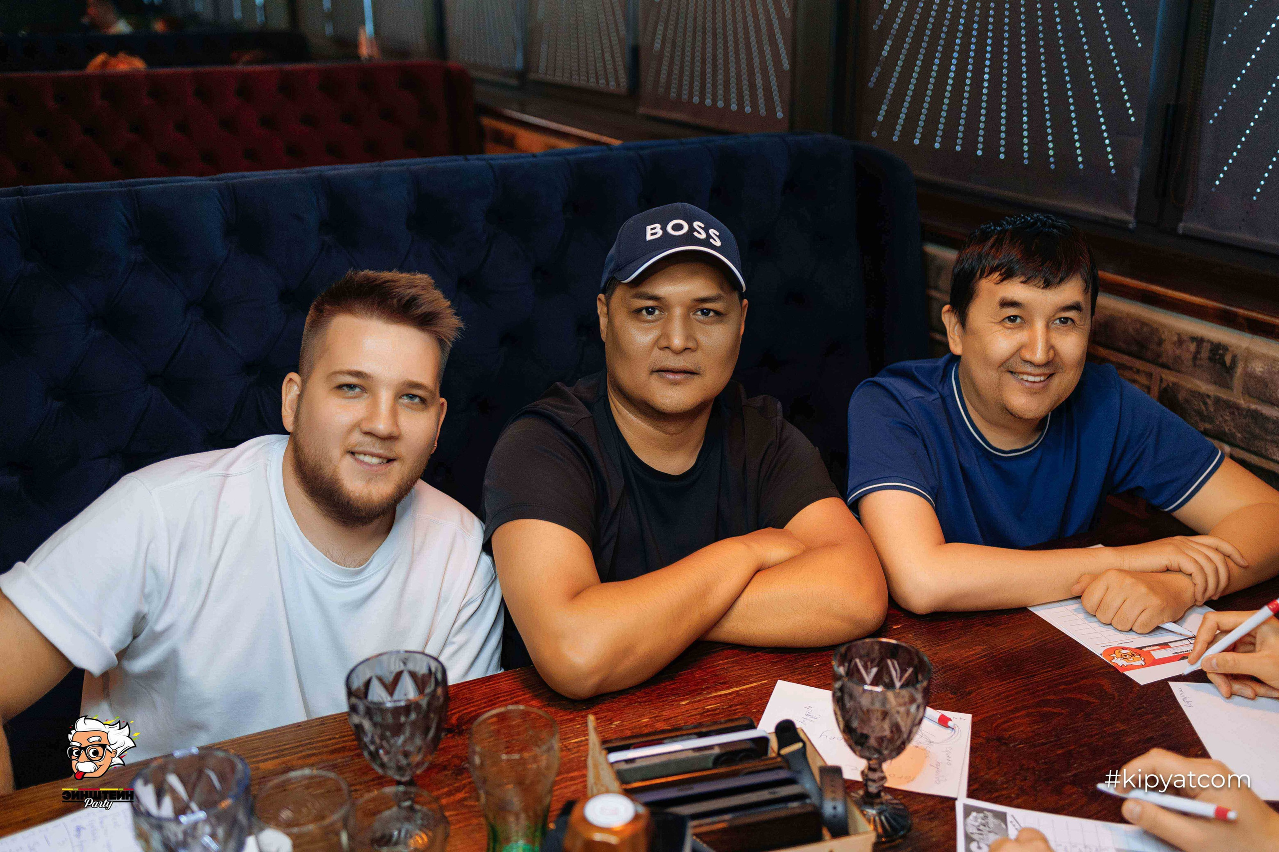 Эйнштейн Party